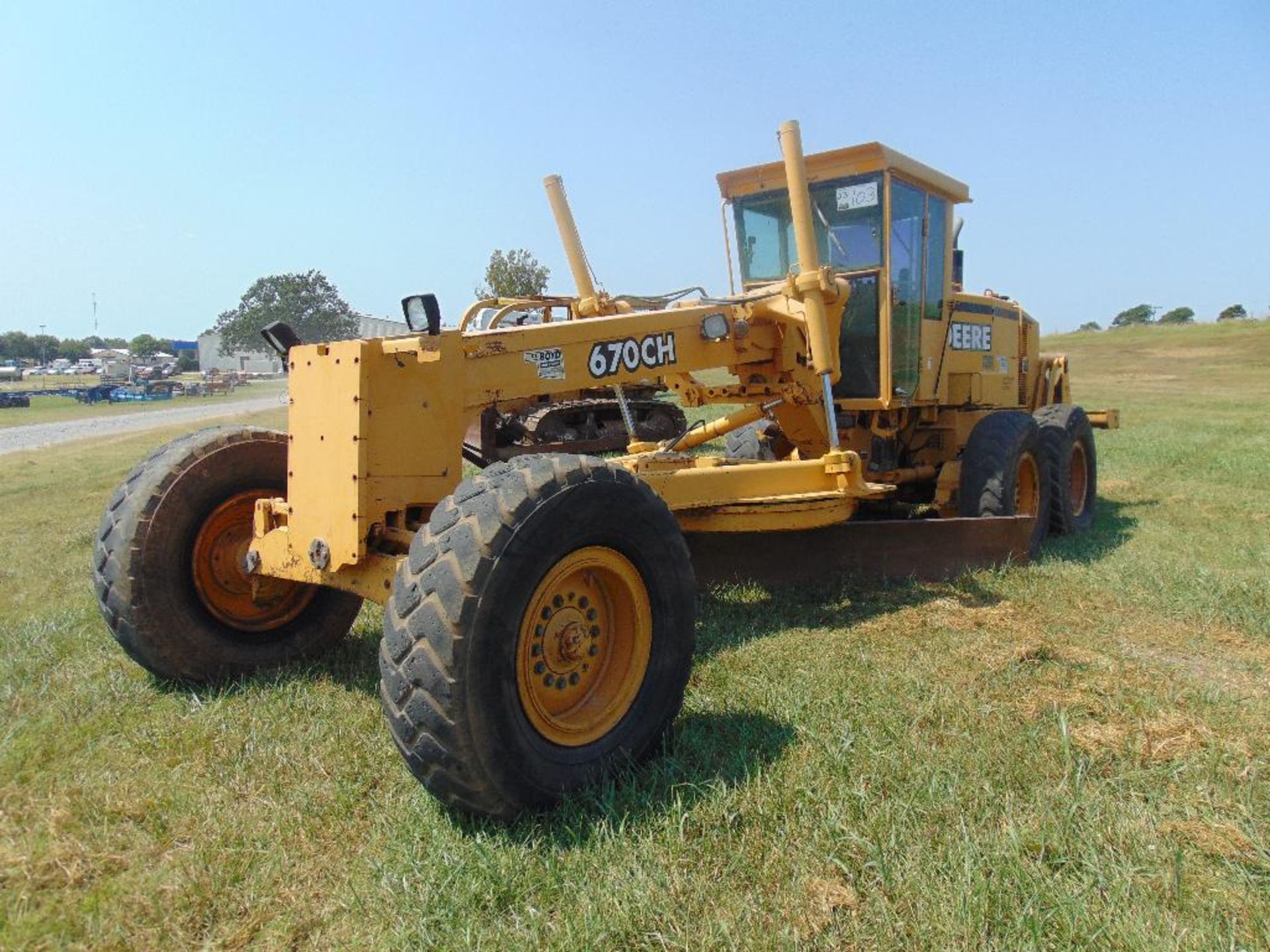 1992 John Deere 670CH Motor Grader, s/n 564692, 14' m.b,s.s, ripper, hour meter reads 14846 hrs,