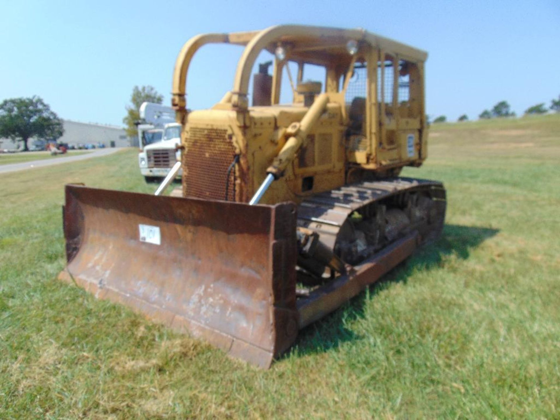 1978 Cat D6D Crawler Tractor, s/n 4x03698, s/dozer blade w/tilt,canopy,sweeps, rops,