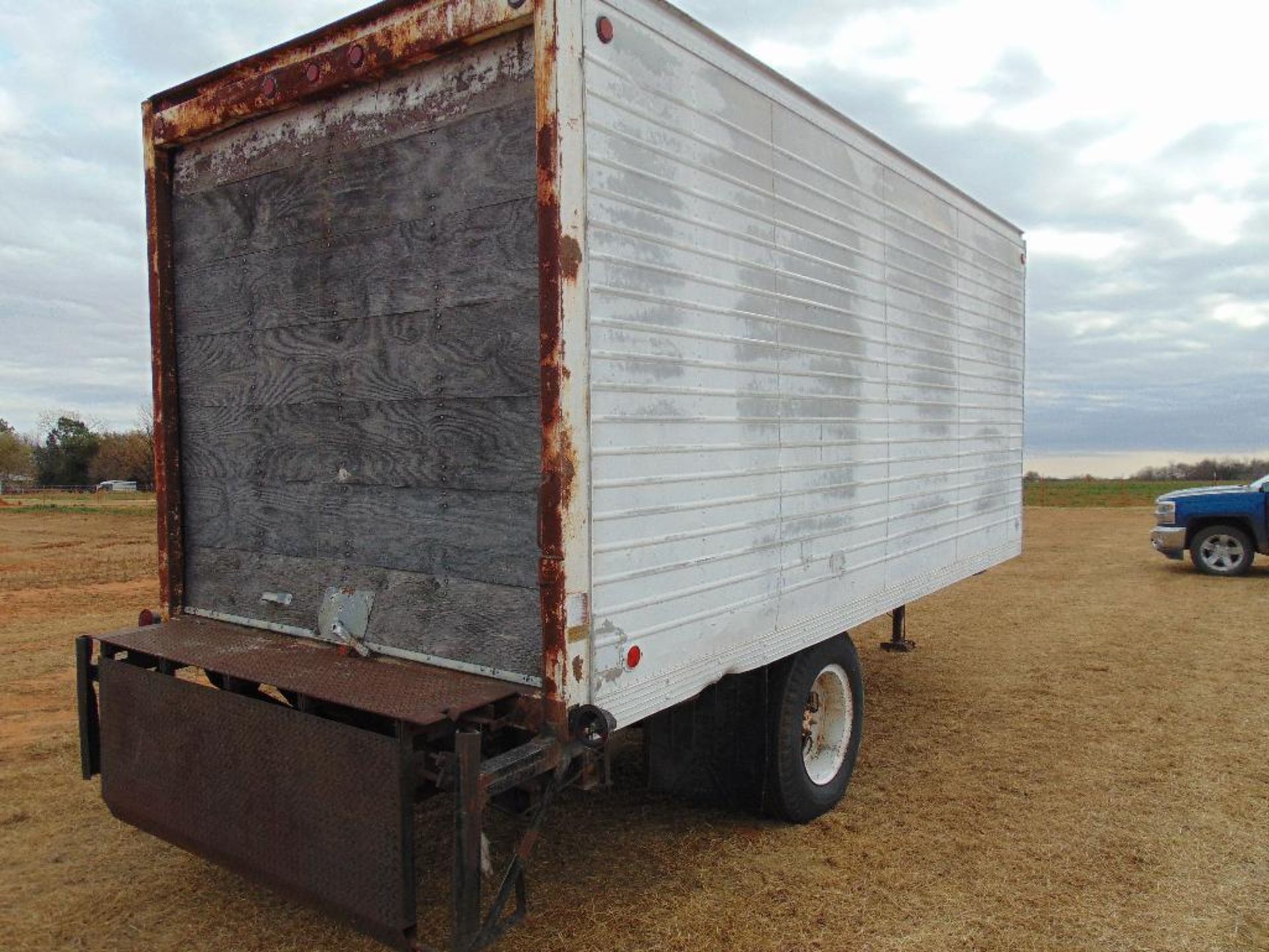 S/A Gooseneck 21' Trailer Frame w/ Pike Enclosed Box, (Bill of Sale) - Image 5 of 8