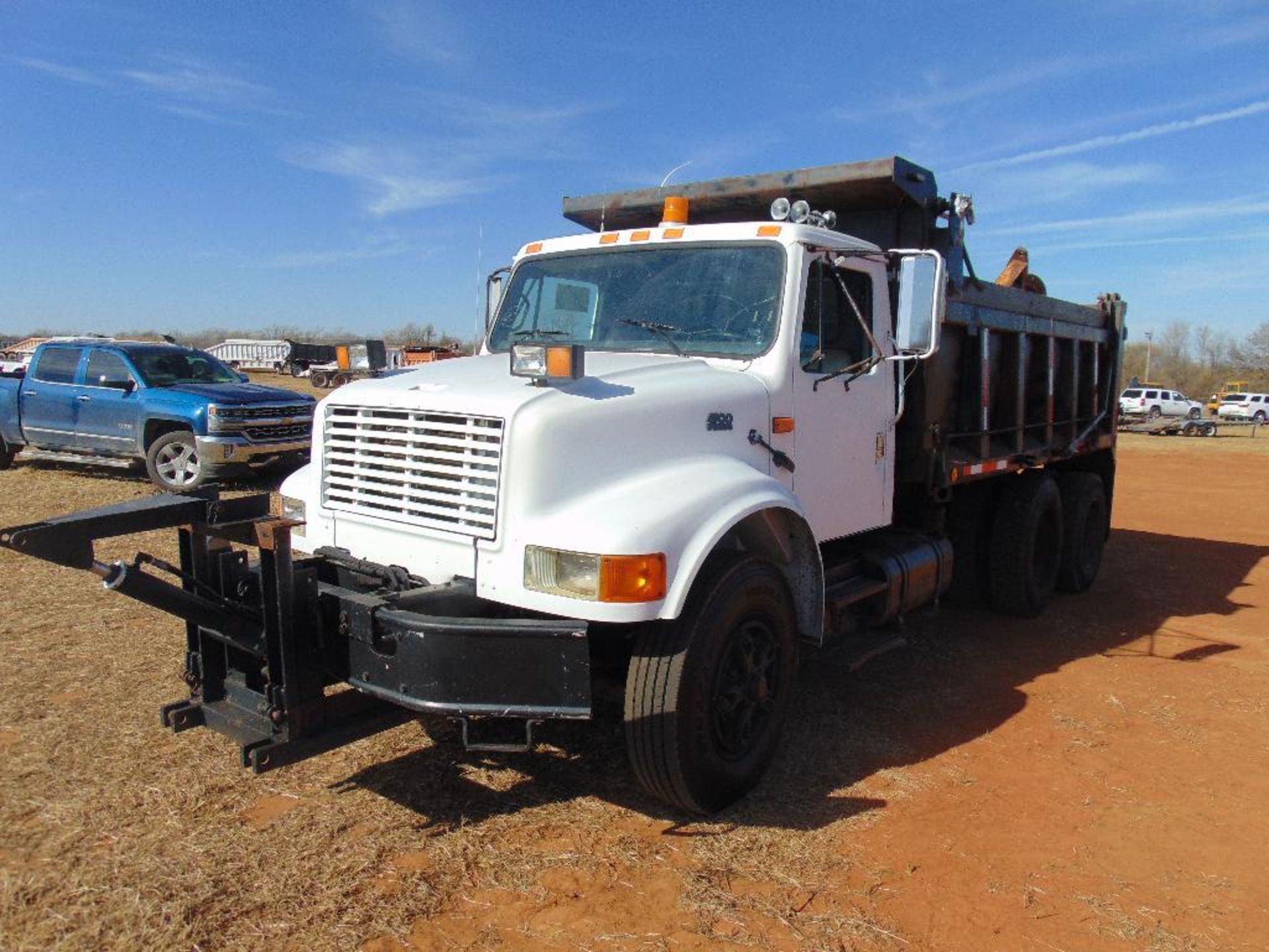 1994 IHC 4900 T/A Dump Truck, s/n 1htshaar65h633467, dt466 eng, auto trans, od reads 64825 miles, 14 - Image 3 of 10