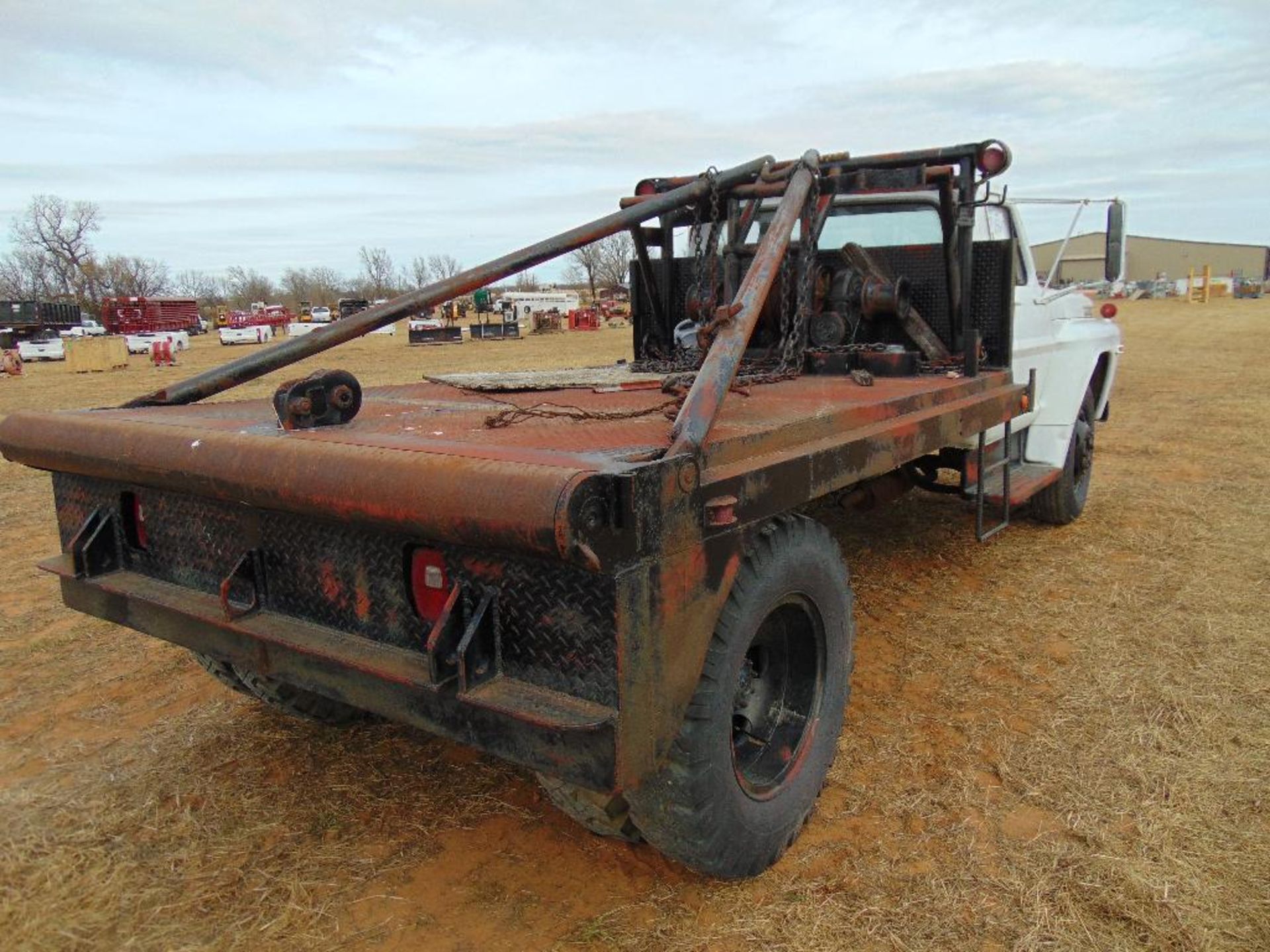 1970 Ford F600 S/A Ginpole Truck, s/n f61ccj32660, v8 gas eng, 4x2 trans, tulsa winch, rolling - Image 8 of 10