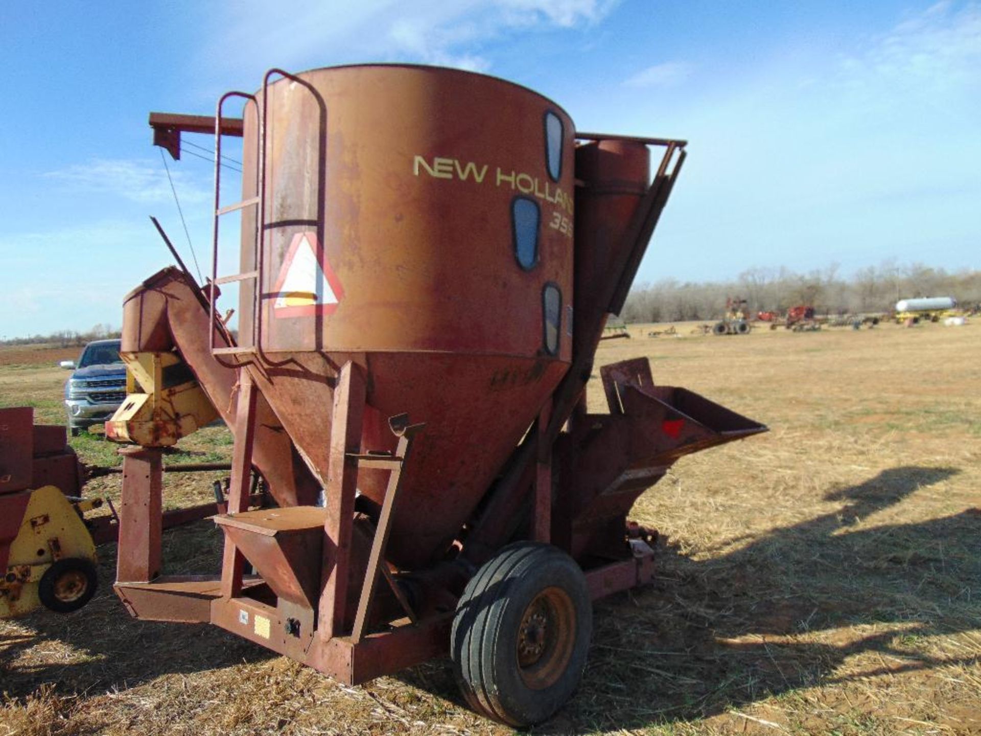 New Holland 355 Grinder Mixer, - Image 3 of 4