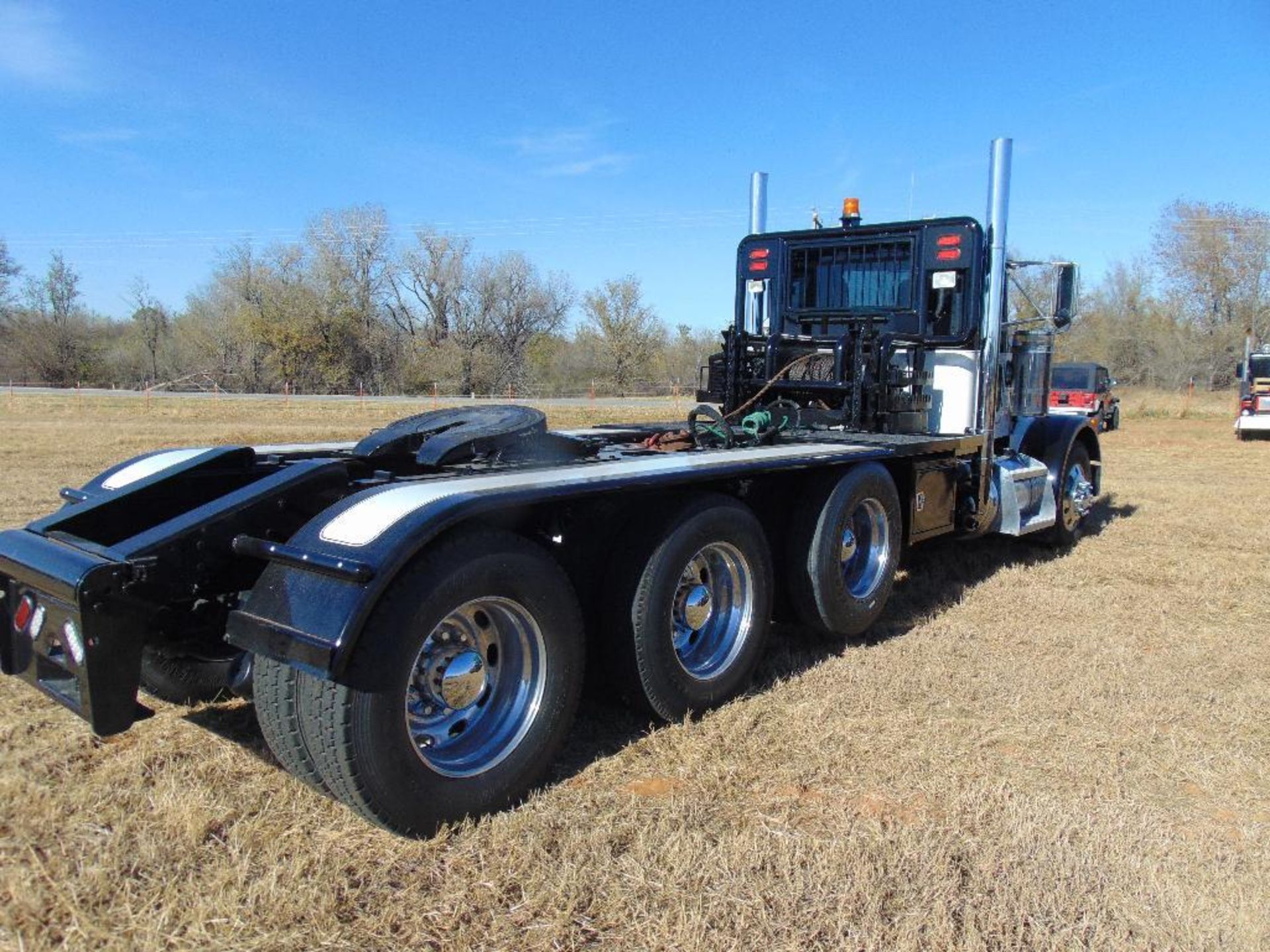 1998 Peterbilt 378 Tri Axle Winch Tractor, s/n 1xpfpbex2wn444045 new crate 3406e eng, 18 spd trans, - Image 7 of 14