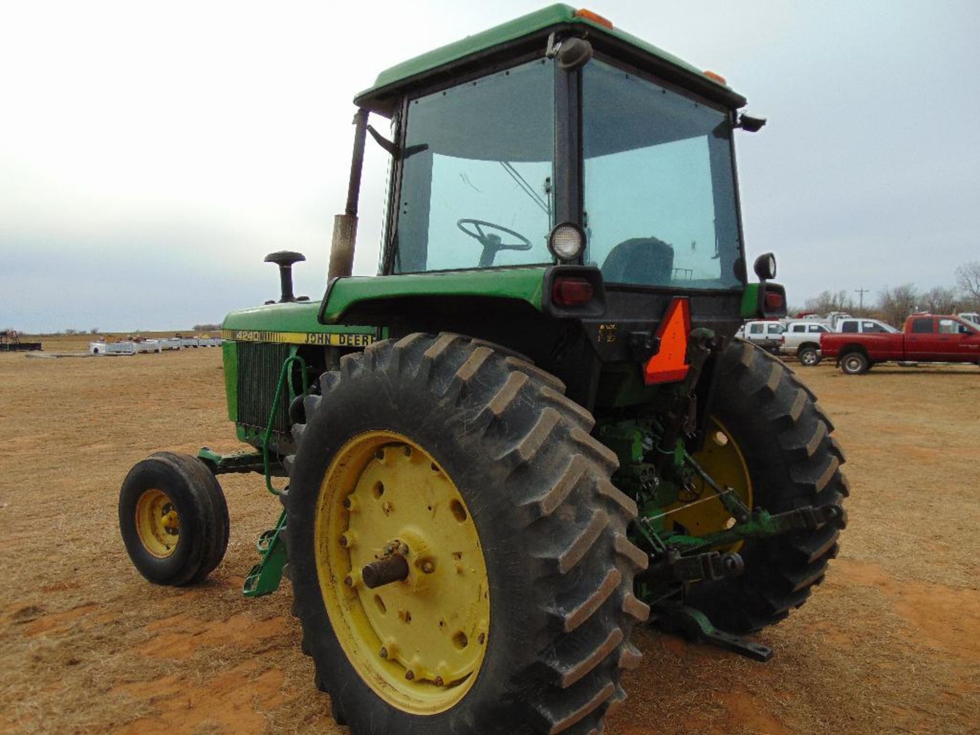 John Deere 4240 Farm Tractor s/n 006911r, 3pt ,pto, 3 remotes, hour meter reads 9892 hrs, - Image 8 of 10