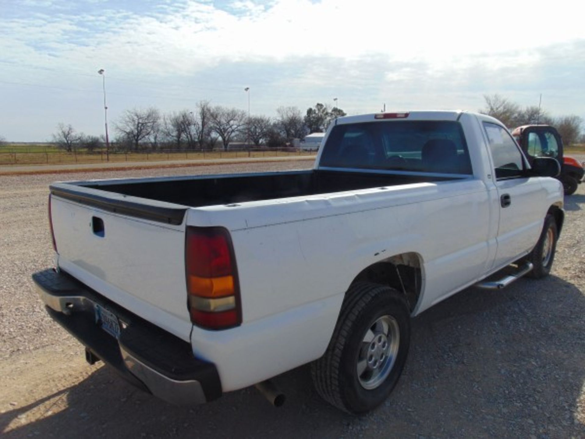 2000 GMC 1500 Pickup, s/n 1gtek14t4ye423530, v8 eng, auto trans, od reads 204243 miles - Image 3 of 5