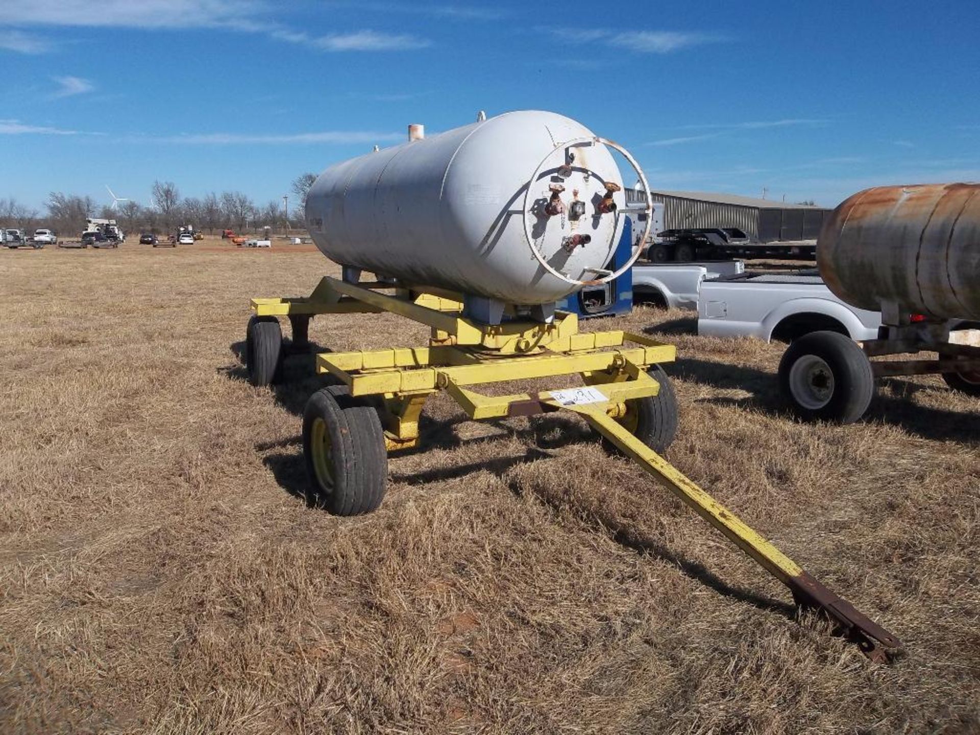 Front Fill 1000 gallon NH3 Nurse Tank