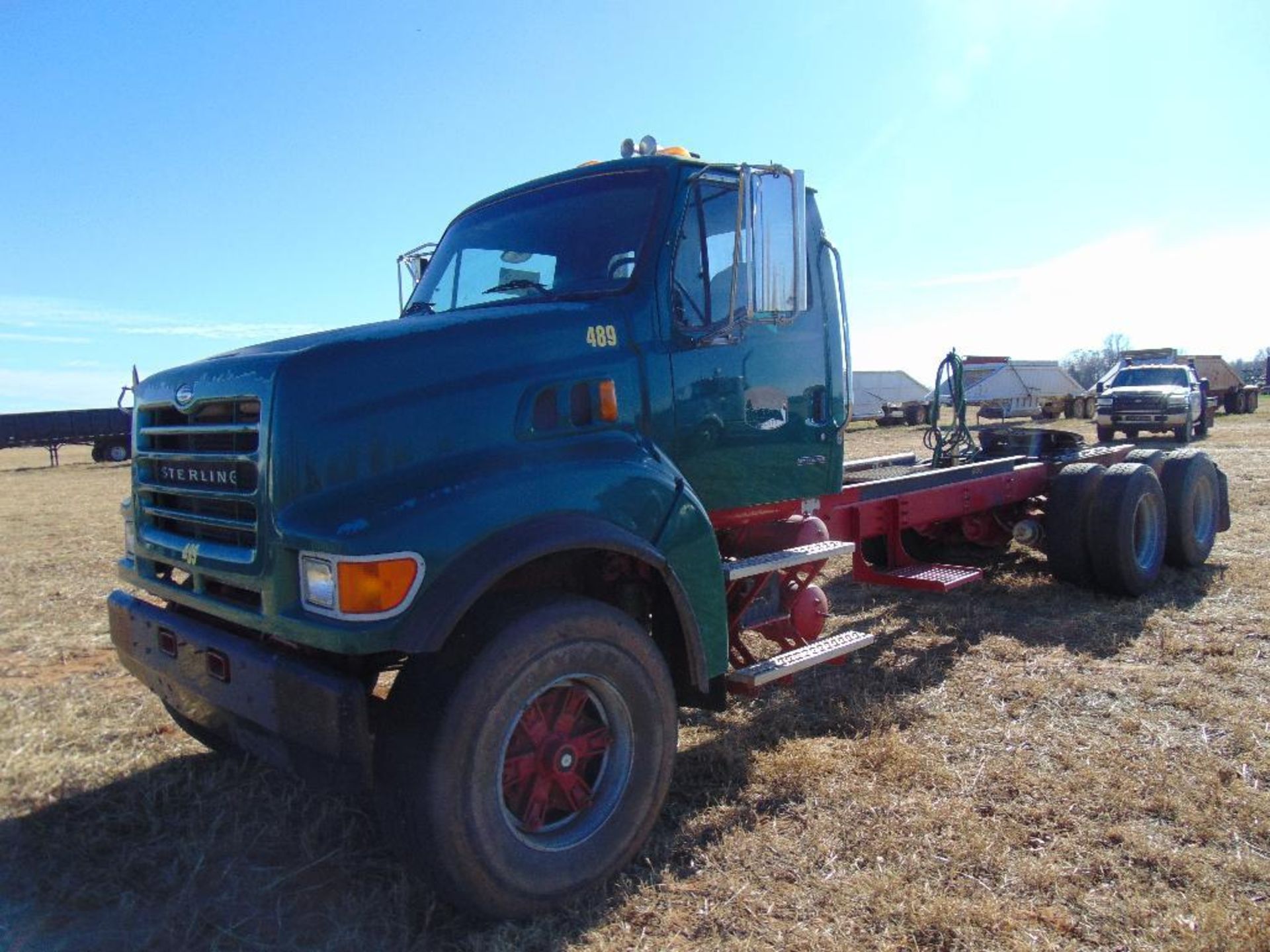 2002 Sterling LT9 T/A Truck Tractor, s/n 2fzhaza862aj83973, cummins eng, 13 spd trans, od reads - Image 3 of 10