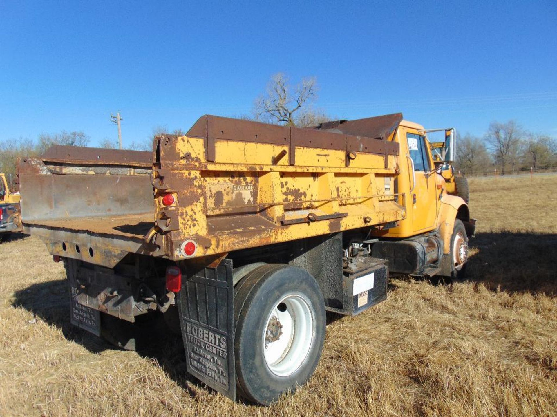 1992 IHC 4700 S/A Dump Truck , s/n 1htscphp7nh431313, ihc diesel eng, auto trans, od reads 252511 - Image 7 of 10