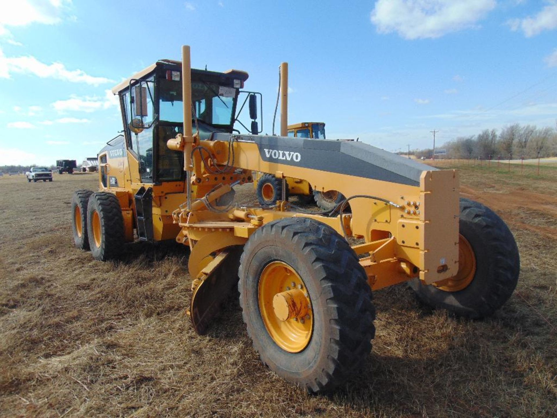 2012 Volvo G930B Motorgrader s/n vceg930bl0s575056, 14' m.b., cab, a/c, hour meter reads 5358 hrs, - Image 3 of 10