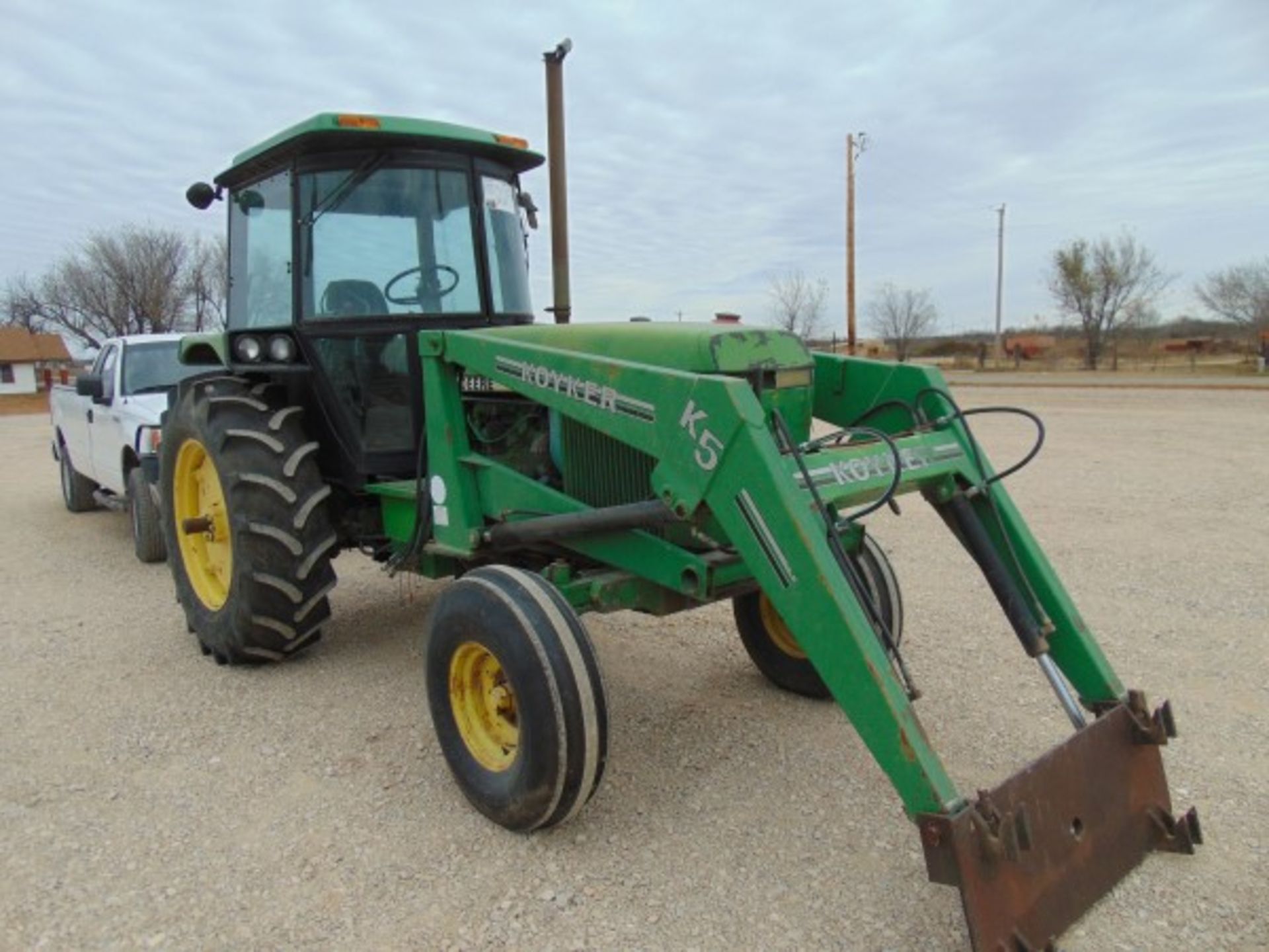 John Deere 2950 Farm Tractor, s/n cab, a/c, 3pt, pto, dual hyd, koyker k5 loader, - Image 2 of 5