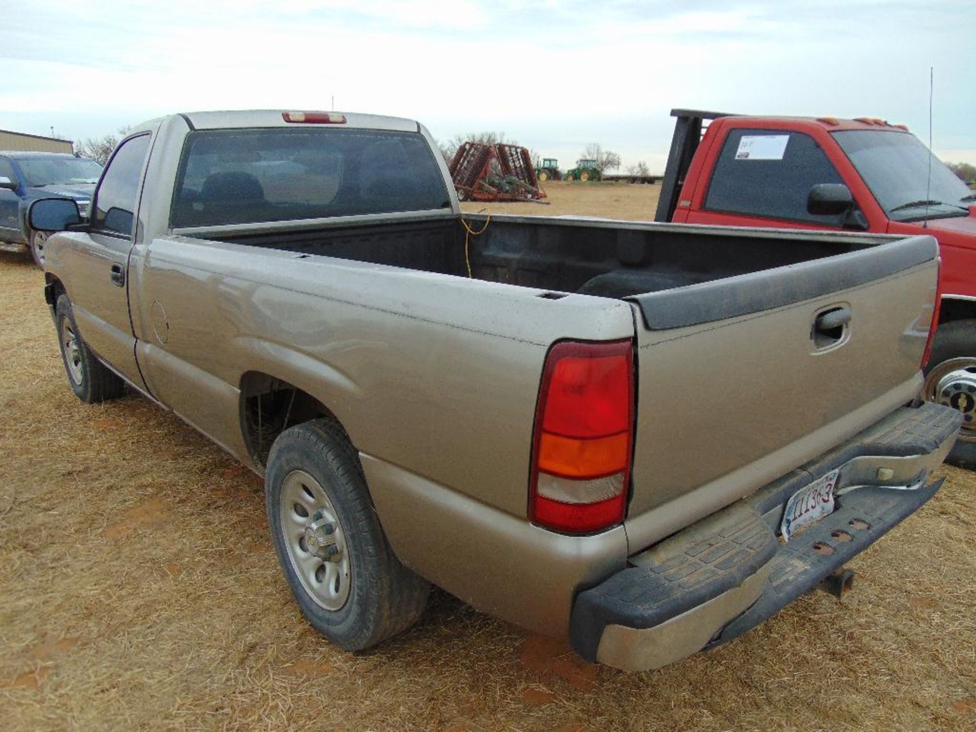 2000 Chevy 1500 4x4 Pickup, s/n 1gcek14v7yz189877, v8 eng, auto trans, od reads 293081 miles, - Image 5 of 8