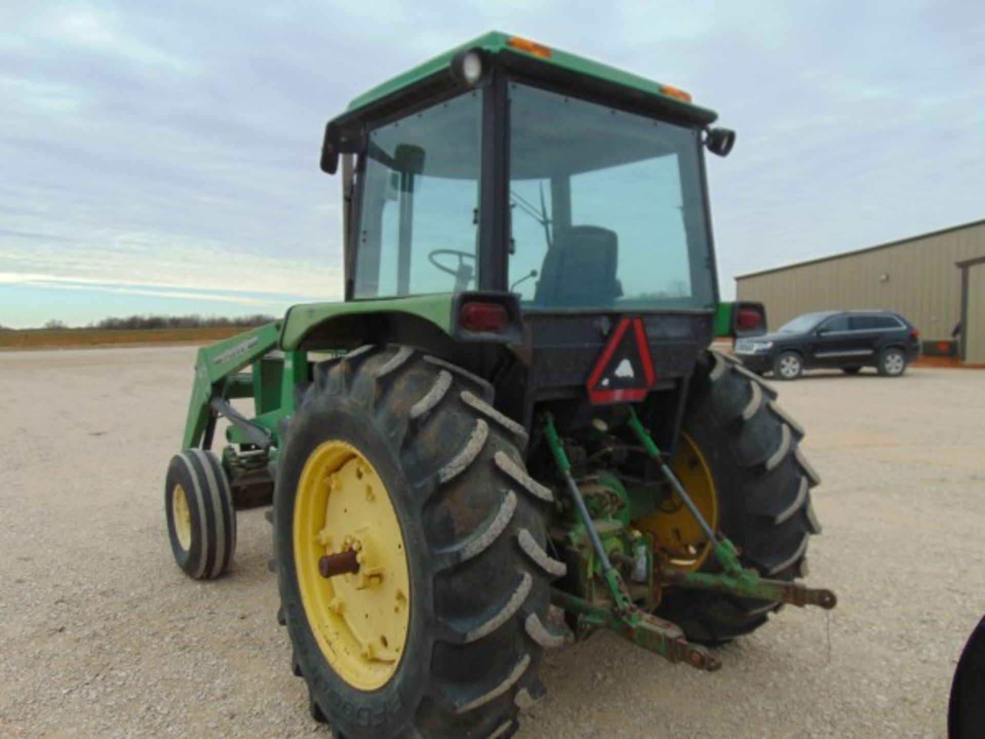 John Deere 2950 Farm Tractor, s/n cab, a/c, 3pt, pto, dual hyd, koyker k5 loader, - Image 4 of 5