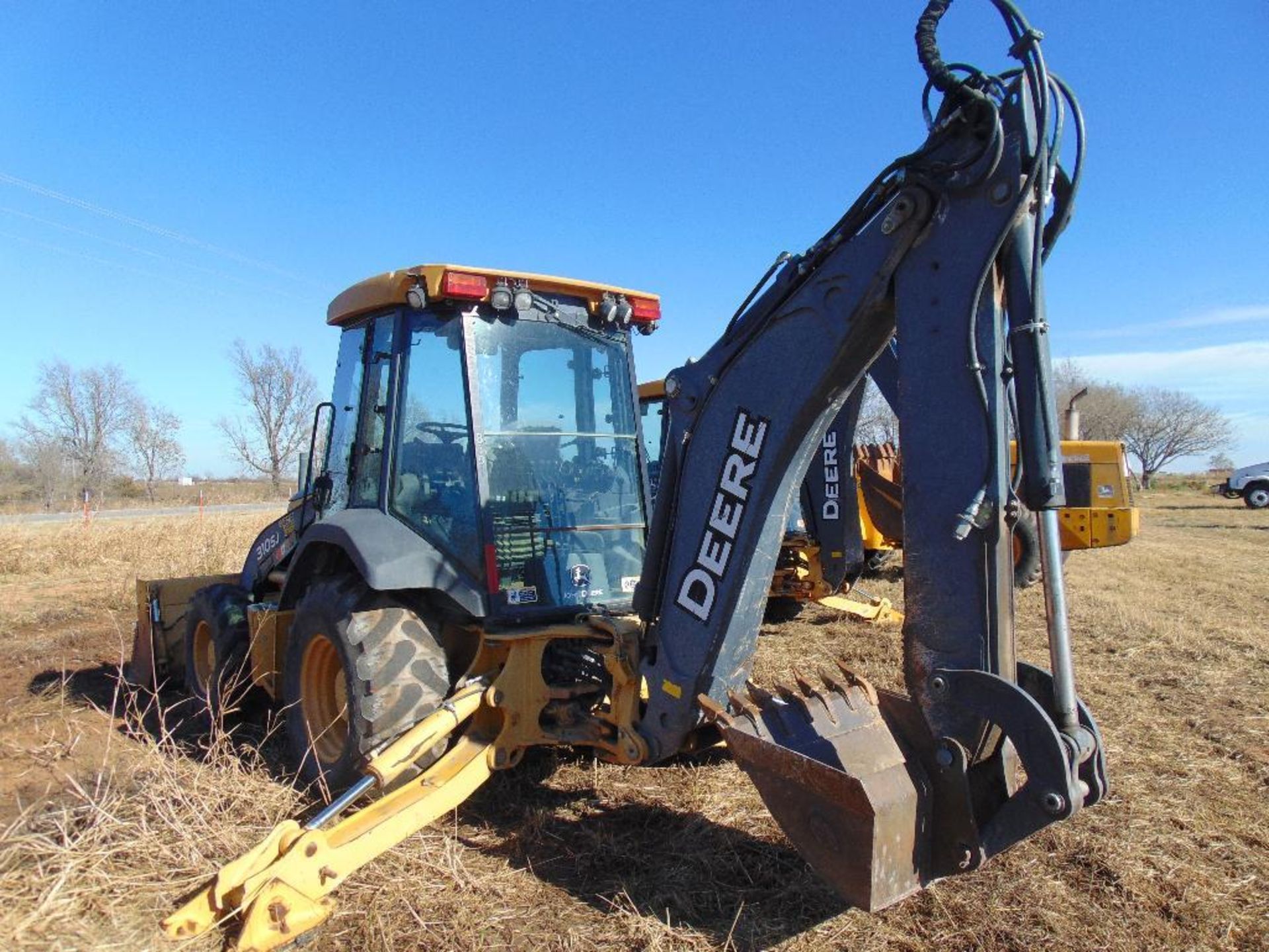 2008 John Deere 310SJ 4x4 Loader Backhoe, s/n 165468, clam bkt, cab, a/c, hour meter reads 4731 - Image 8 of 10