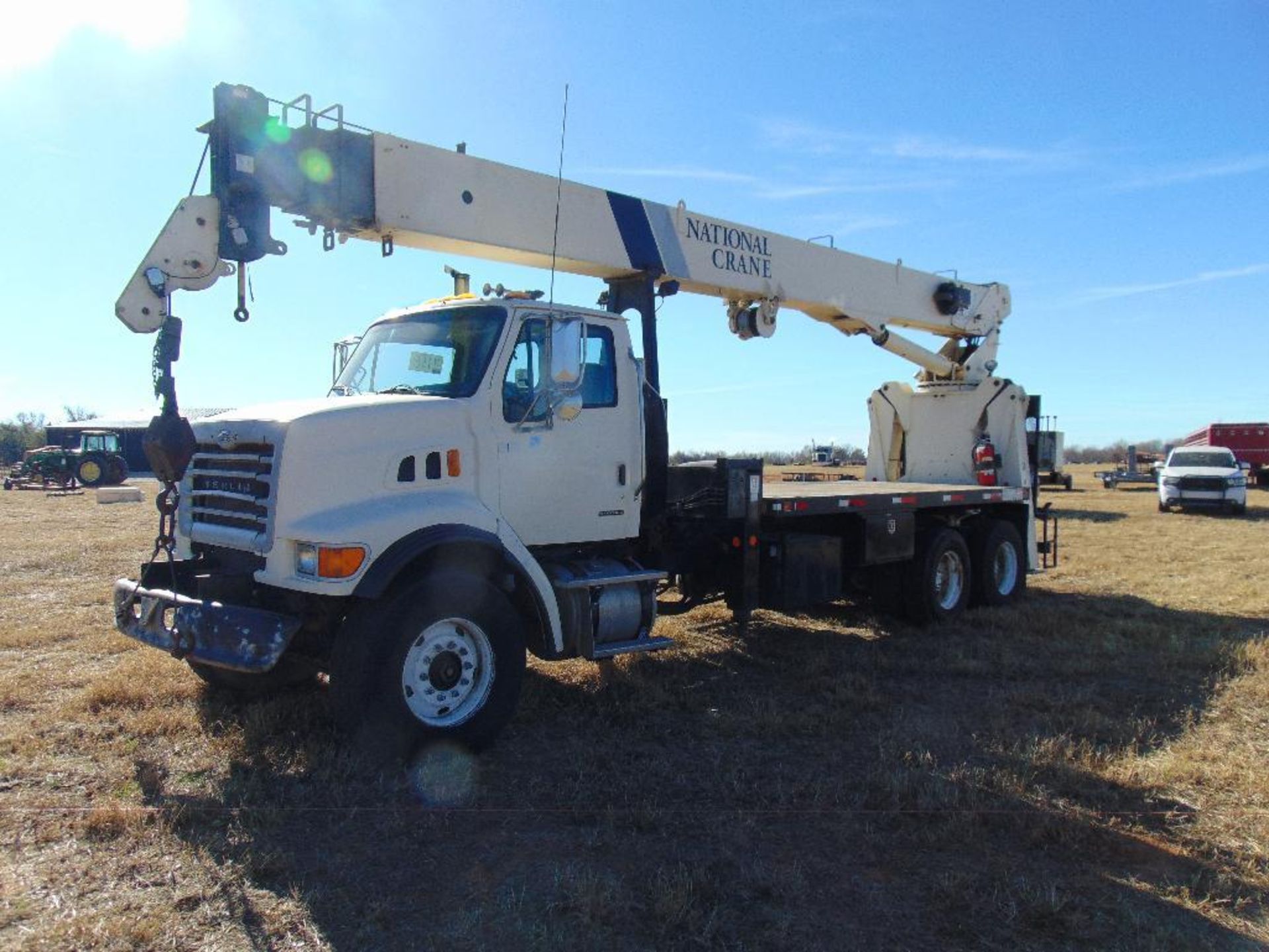 2007 Sterling L7500 Crane Truck, s/n 2fzhatdc47aw68522, cat eng,9 spd trans,od reads 36863 miles, - Image 4 of 10