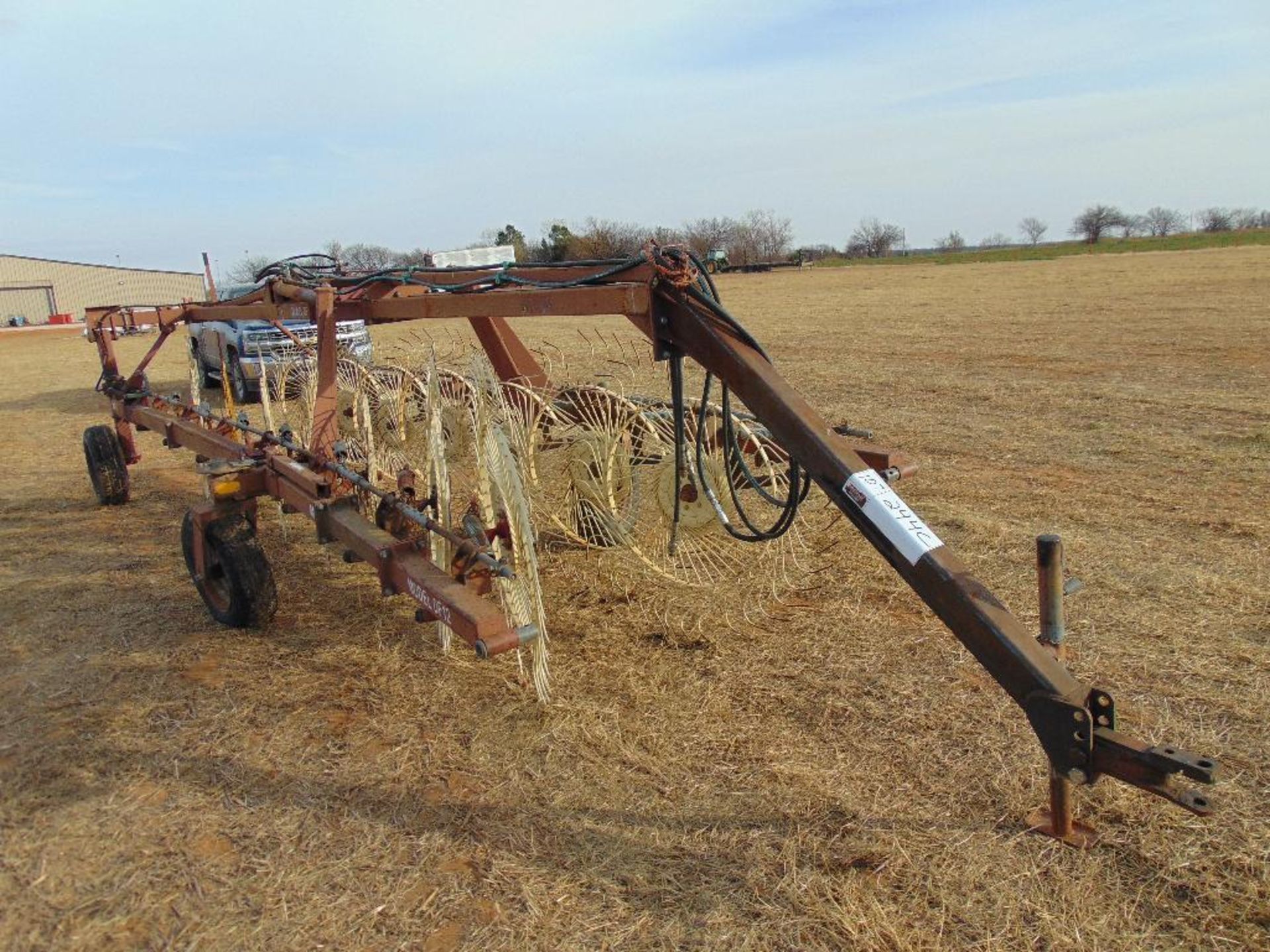 M&W DF12 Hay Rake