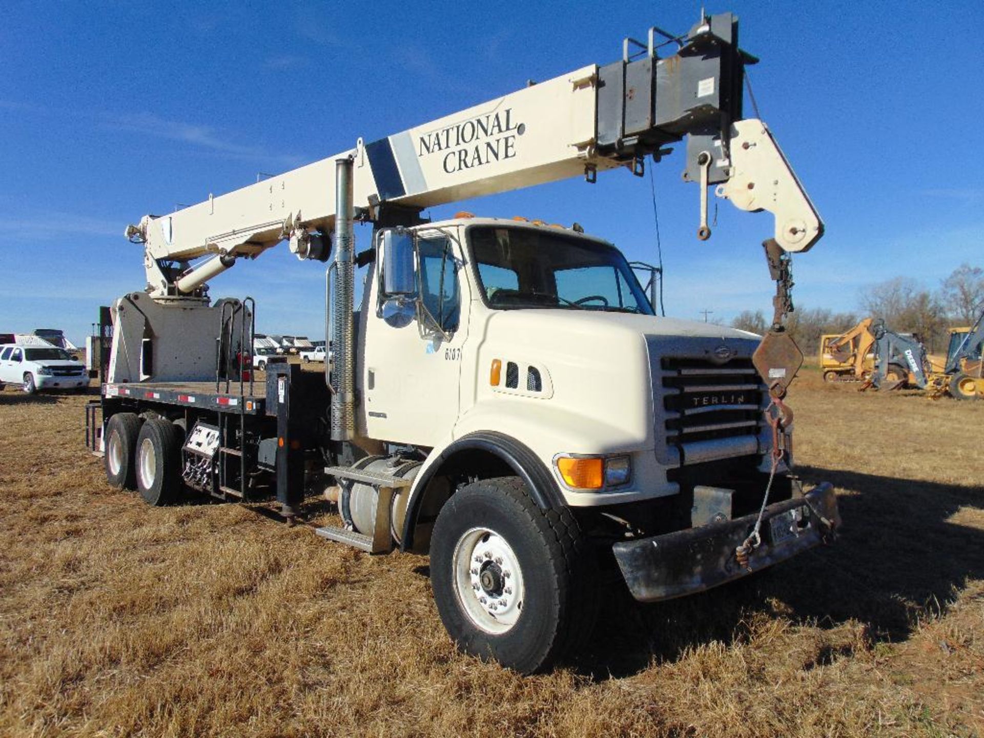 2007 Sterling L7500 Crane Truck, s/n 2fzhatdc47aw68522, cat eng,9 spd trans,od reads 36863 miles, - Image 2 of 10