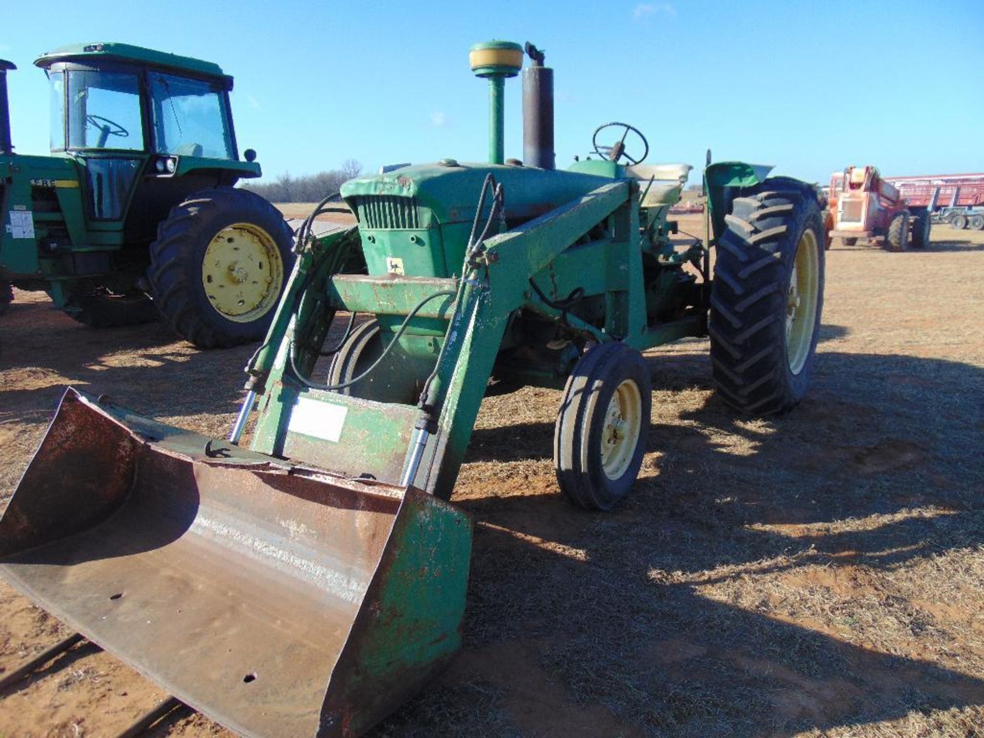 1963 John Deere 4010 Farm Tractor, s/n 21t42997, frontend loader w/spikes & bkt, hour meter reads - Image 3 of 8