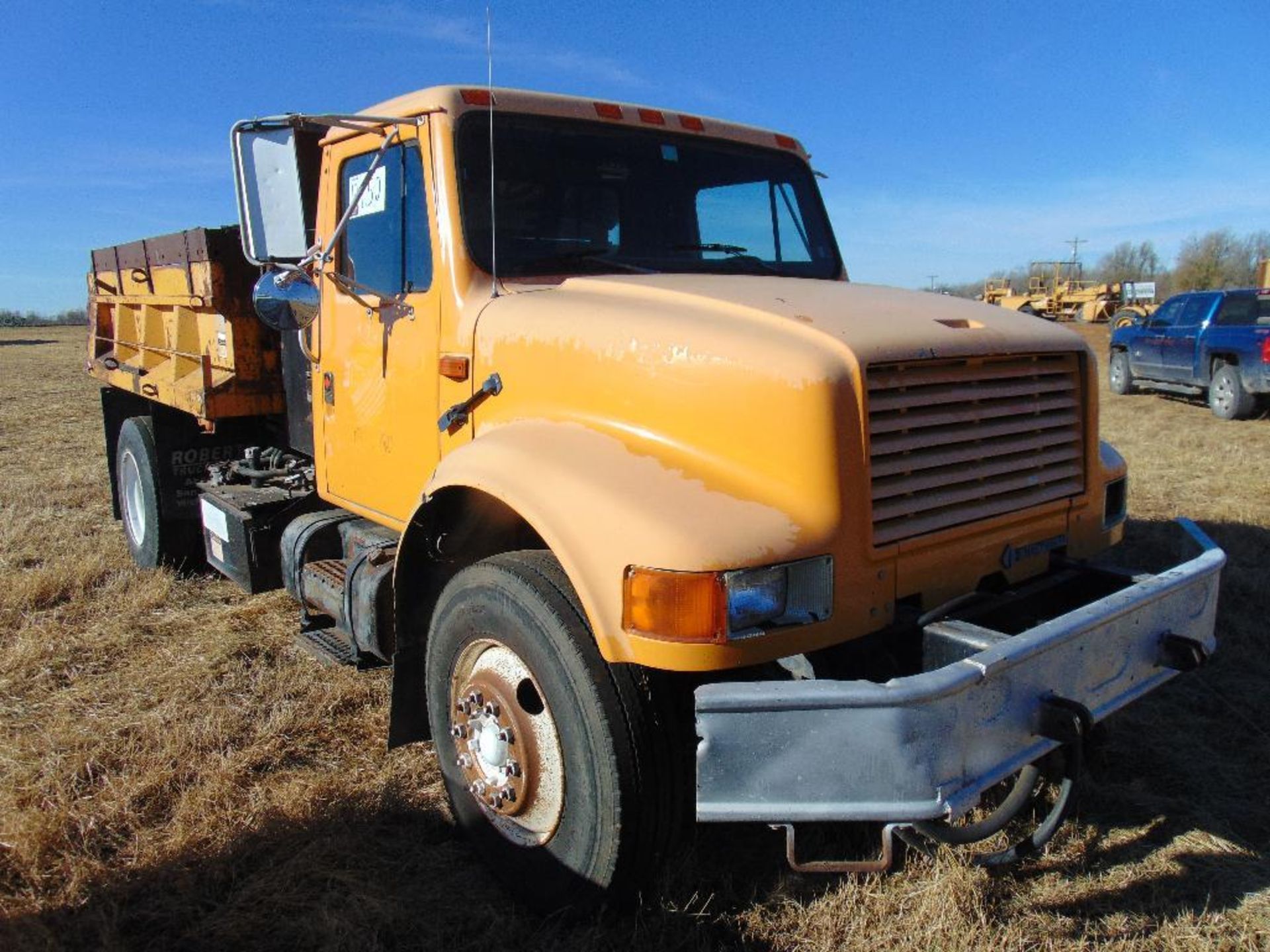 1992 IHC 4700 S/A Dump Truck , s/n 1htscphp7nh431313, ihc diesel eng, auto trans, od reads 252511 - Image 2 of 10