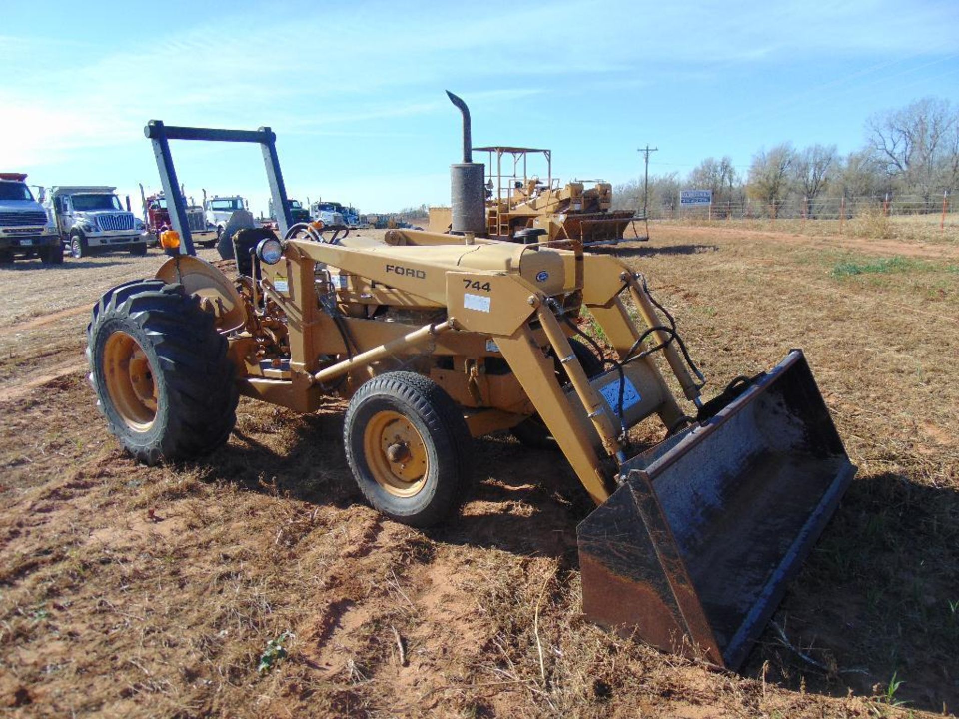 Ford 250C Farm Tractor w/ ford 744 Frontend Loader, s/n bd96853, 3pt, pto, - Image 2 of 10