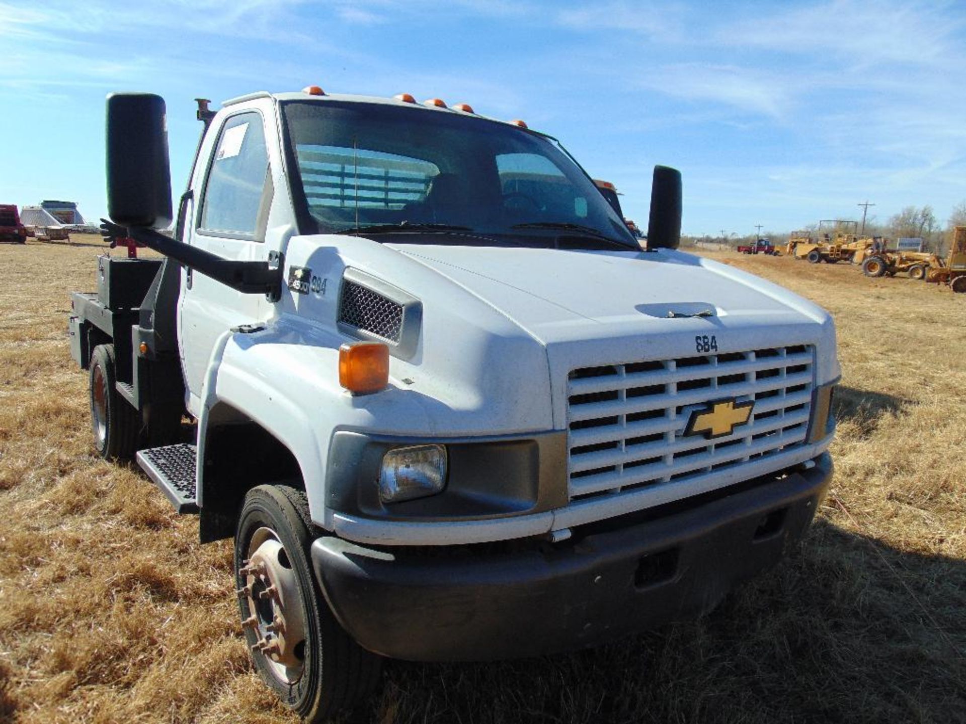 2002 Chevy C4500 S/A Flatbed Truck s/n 1gbc4e1e03f504627, v8 gas eng, 6 spd trans, od reads 50073