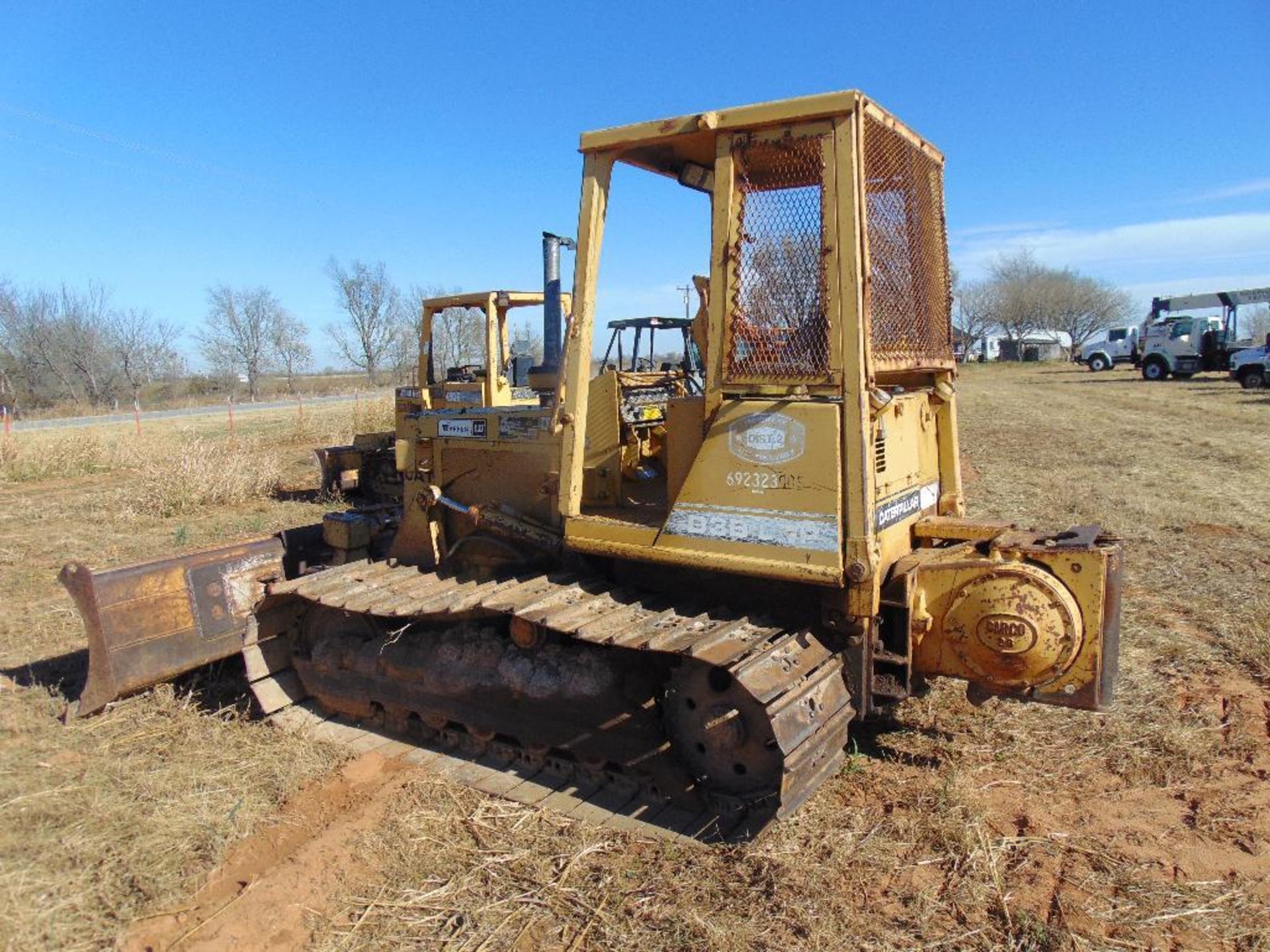 1987 Cat D3B LGP Crawler Tractor, s/n 28y1946, angle balde, canopy, paccar winch, hour meter reads - Image 5 of 10