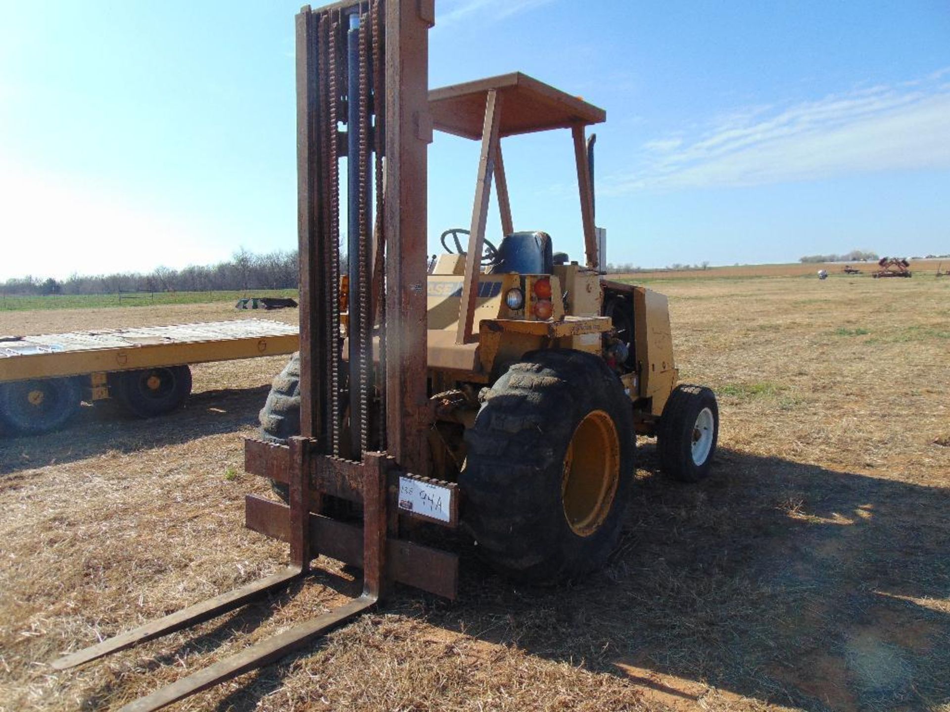 Case 586E Forklift s/n jjg0069077, diesel eng, hour meter reads 5716 hrs, - Image 2 of 4