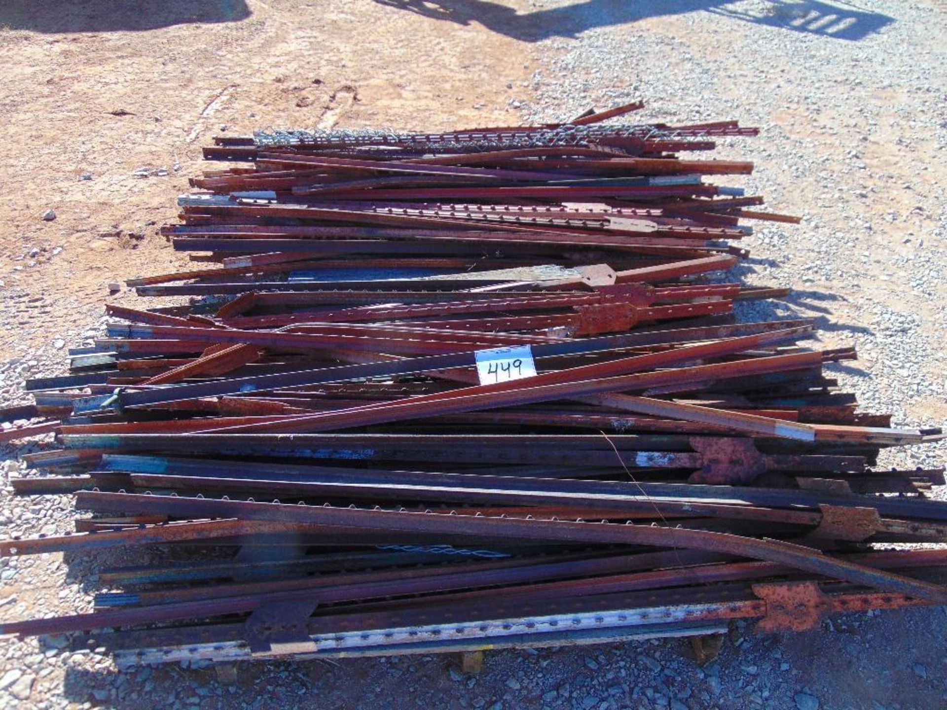 (2) Pallets assorted used T posts
