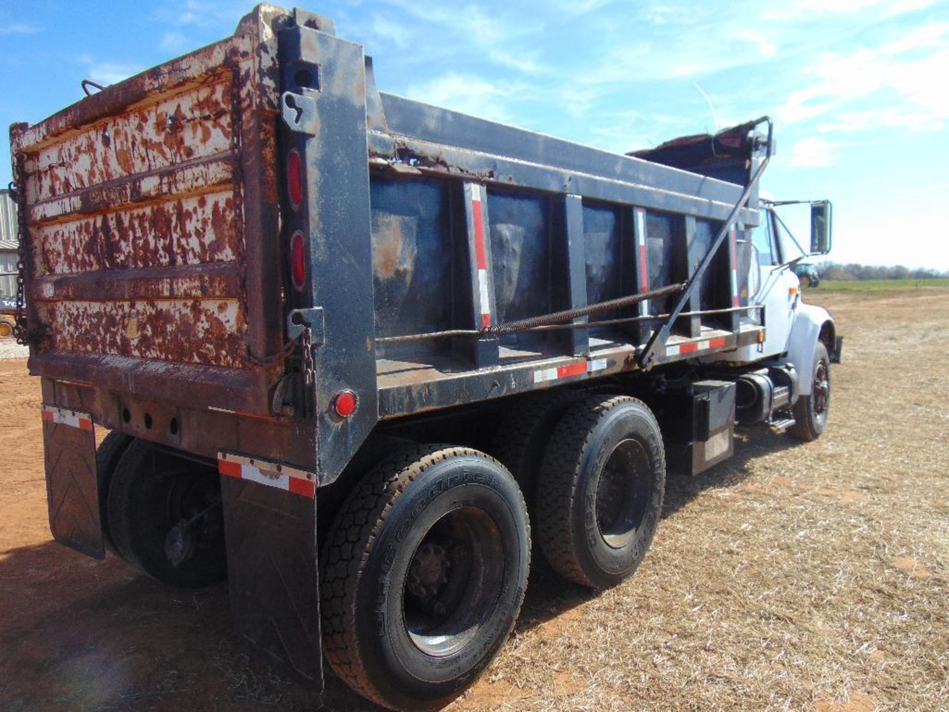 1994 IHC 4900 T/A Dump Truck, s/n 1htshaar65h633467, dt466 eng, auto trans, od reads 64825 miles, 14 - Image 8 of 10