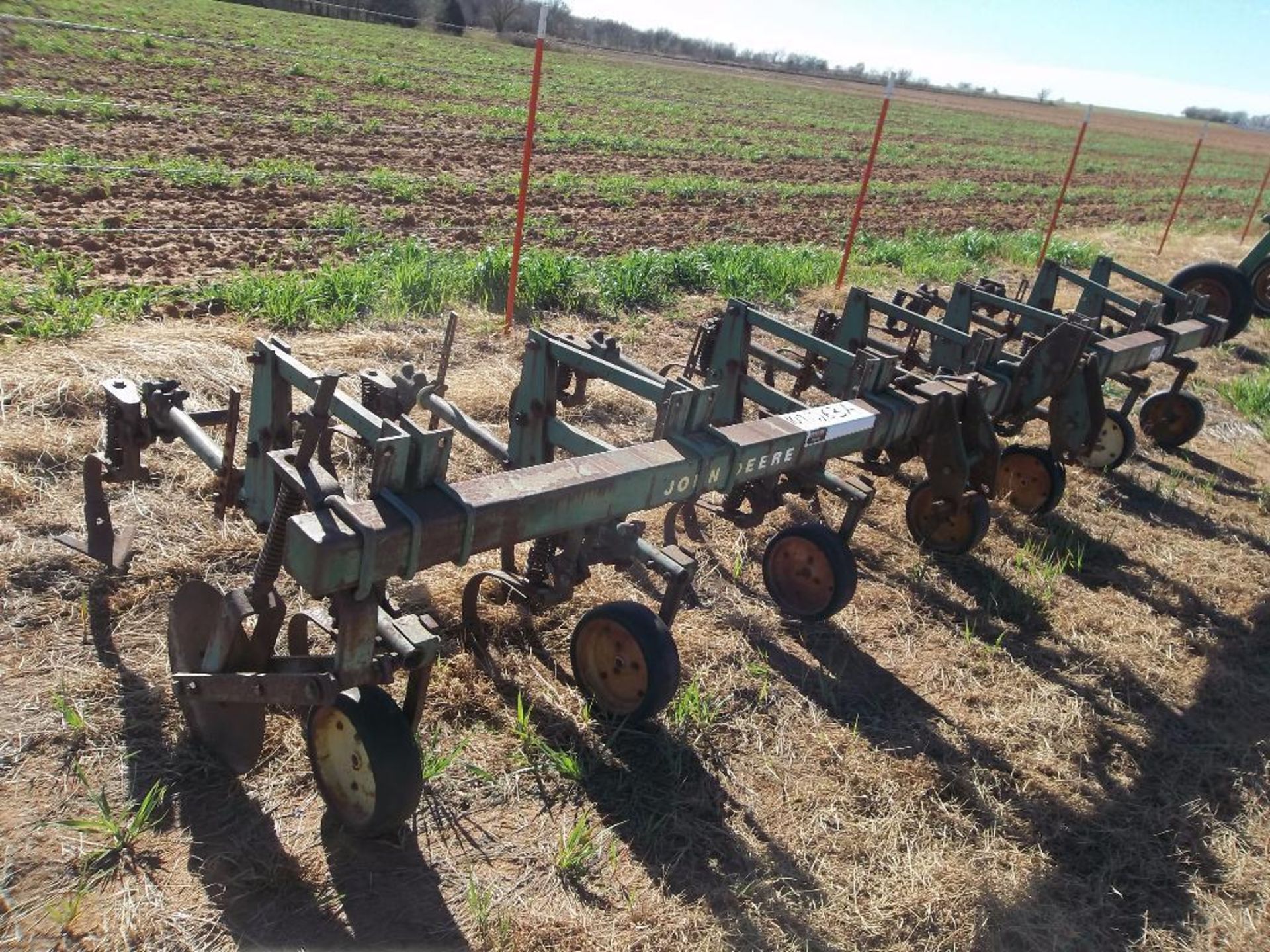 John Deere RM 16' 3pt Spring Shank Cultivator - Image 3 of 4