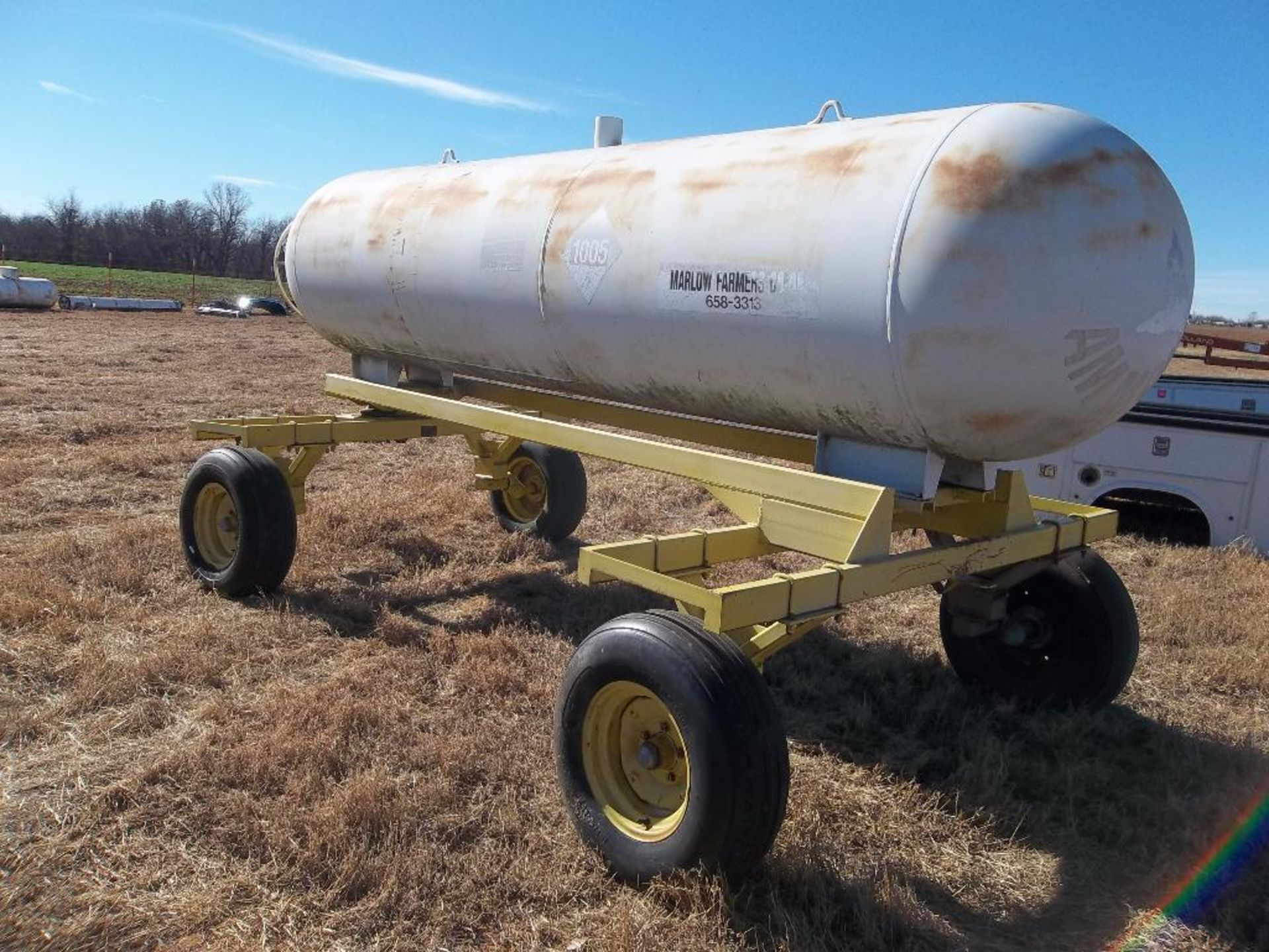 Front Fill 1000 gallon NH3 Nurse Tank - Image 2 of 2