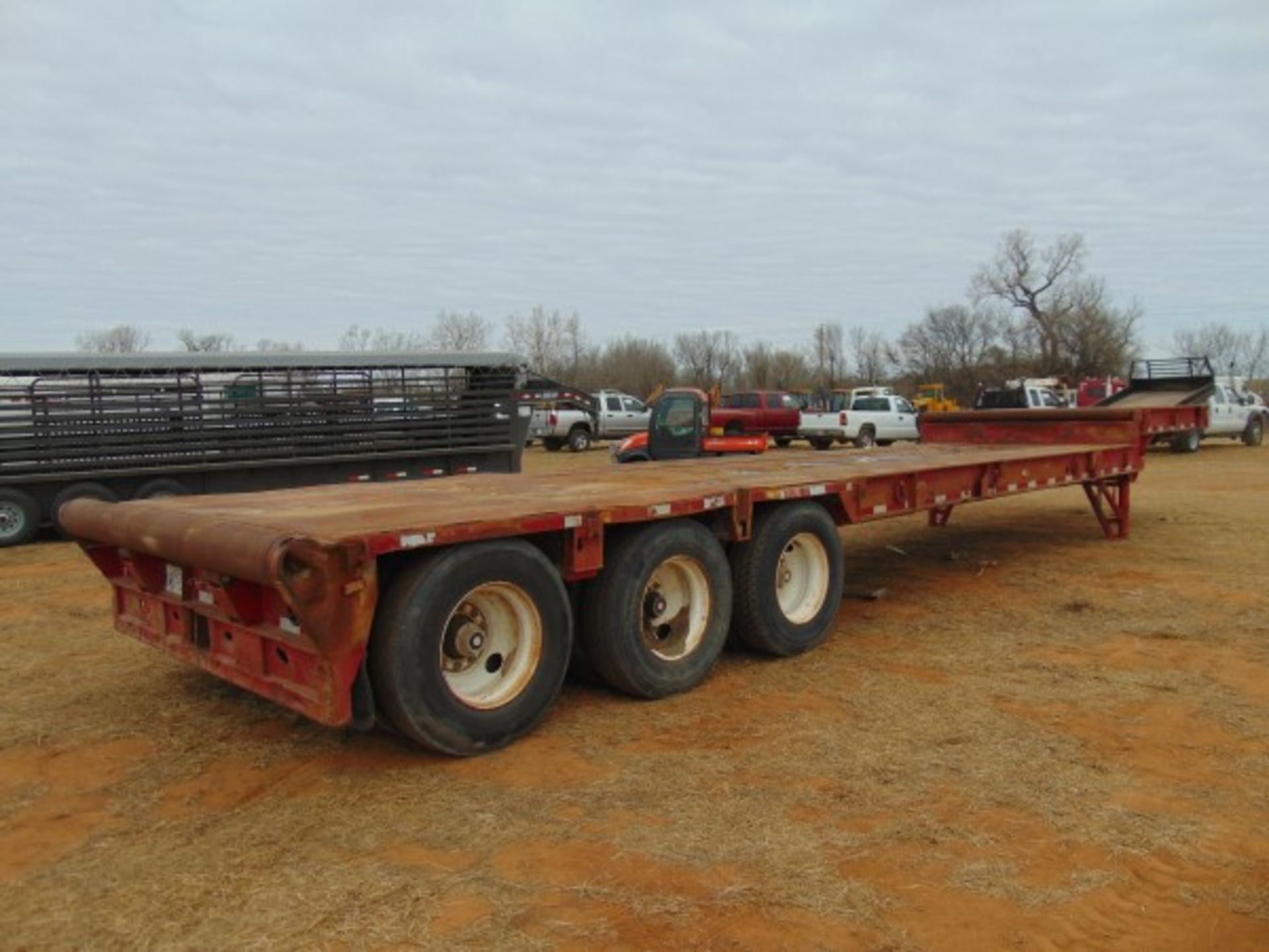 42' Tri Axle Stepdeck Trailer, rolling tailboard on tail and step - Image 3 of 4