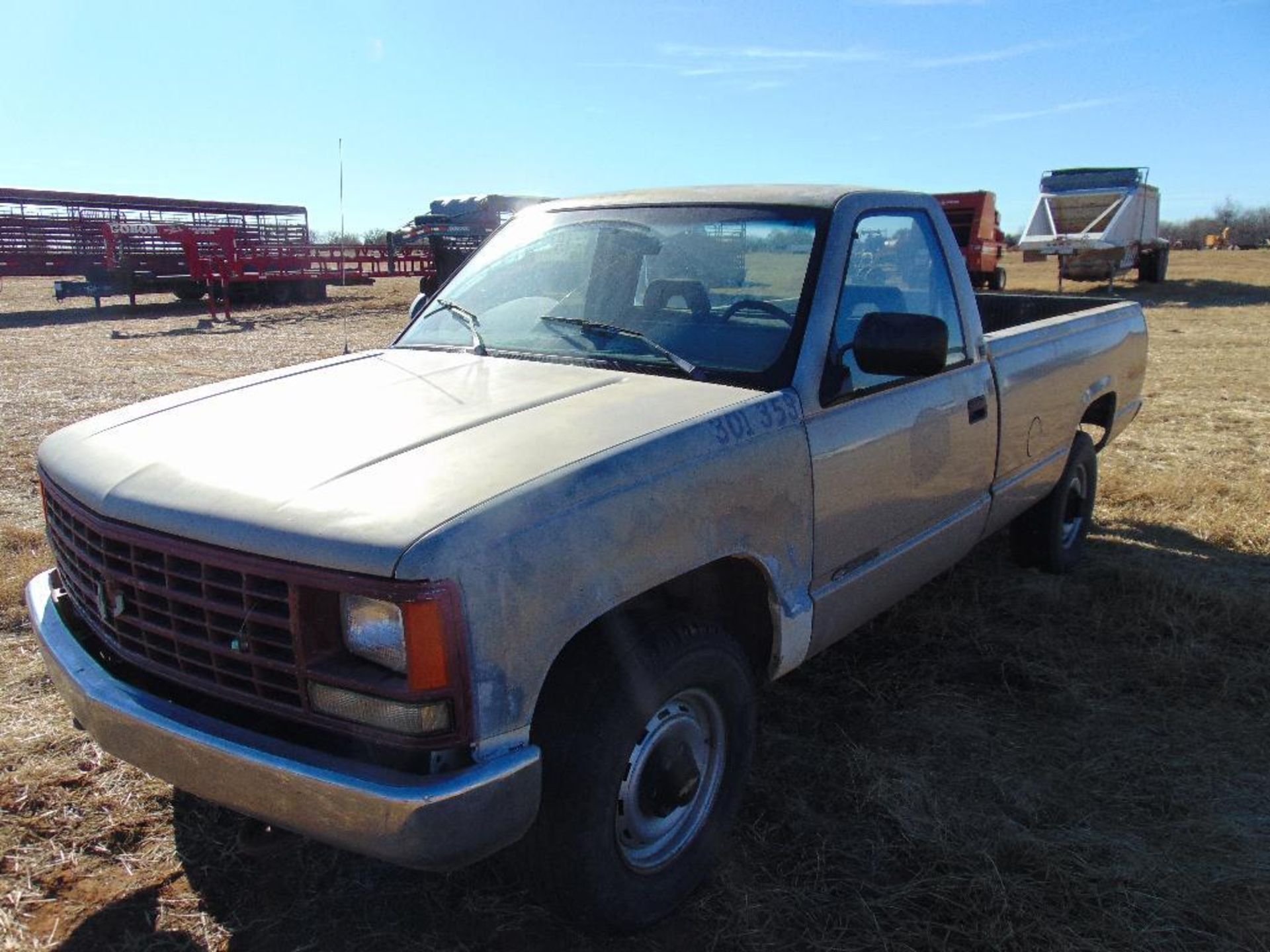 1992 Chevy 2500 Pickup, s/n 1gcfk24h7nz181990, v8 gas eng, auto trans, od reads 149965 miles - Image 3 of 10
