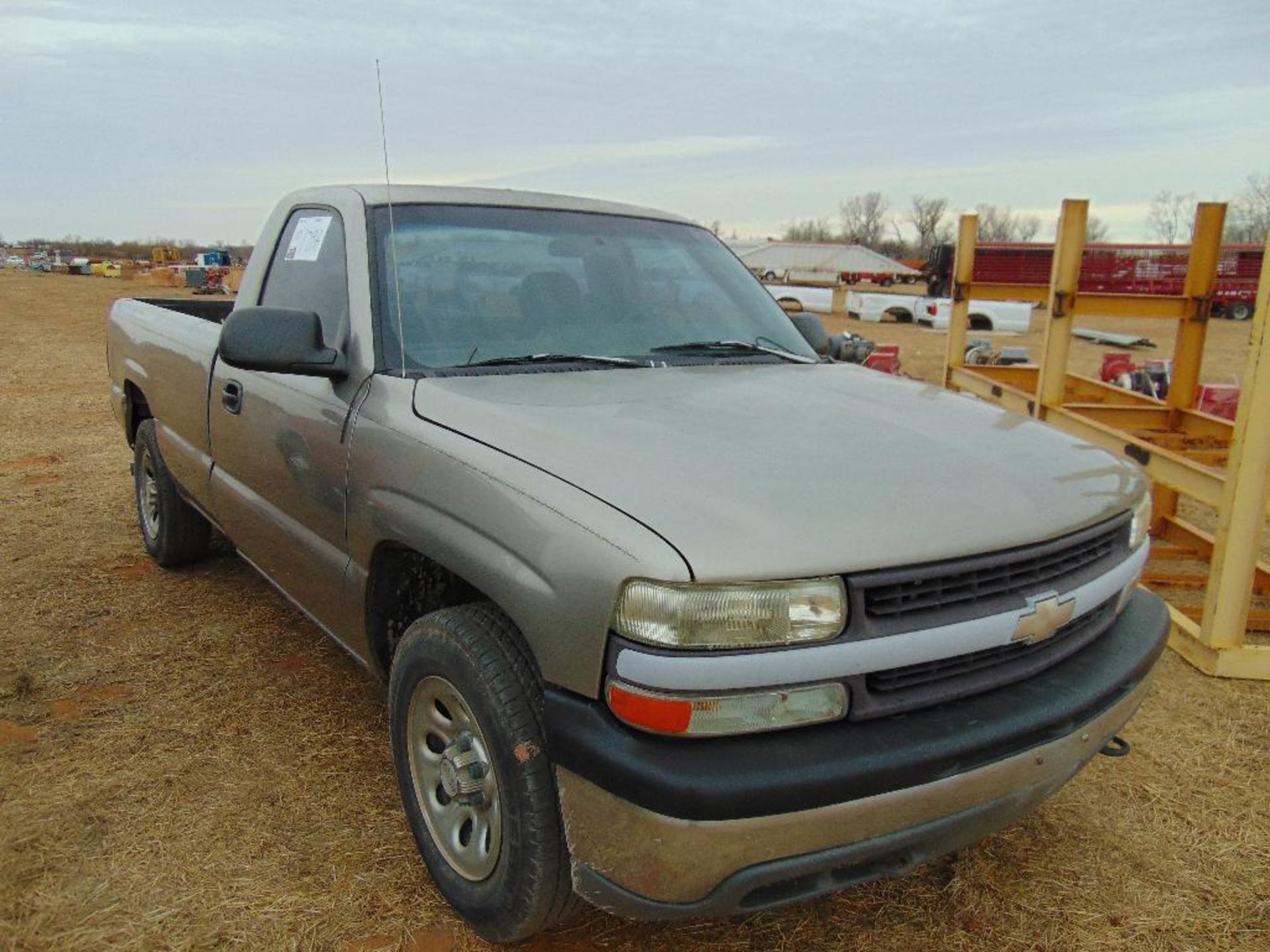 2000 Chevy 1500 4x4 Pickup, s/n 1gcek14v7yz189877, v8 eng, auto trans, od reads 293081 miles,