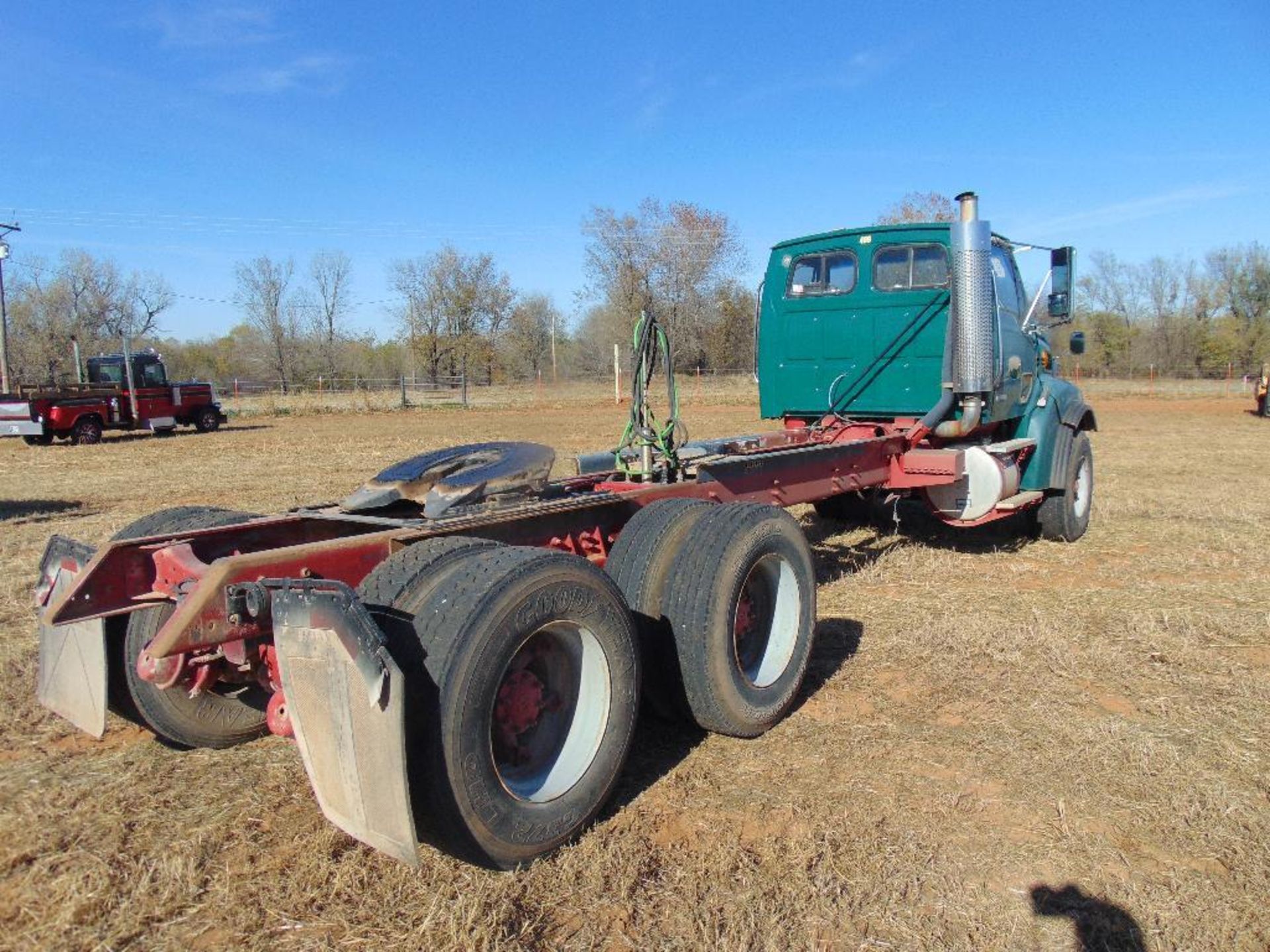 2002 Sterling LT9 T/A Truck Tractor, s/n 2fzhaza862aj83973, cummins eng, 13 spd trans, od reads - Image 7 of 10