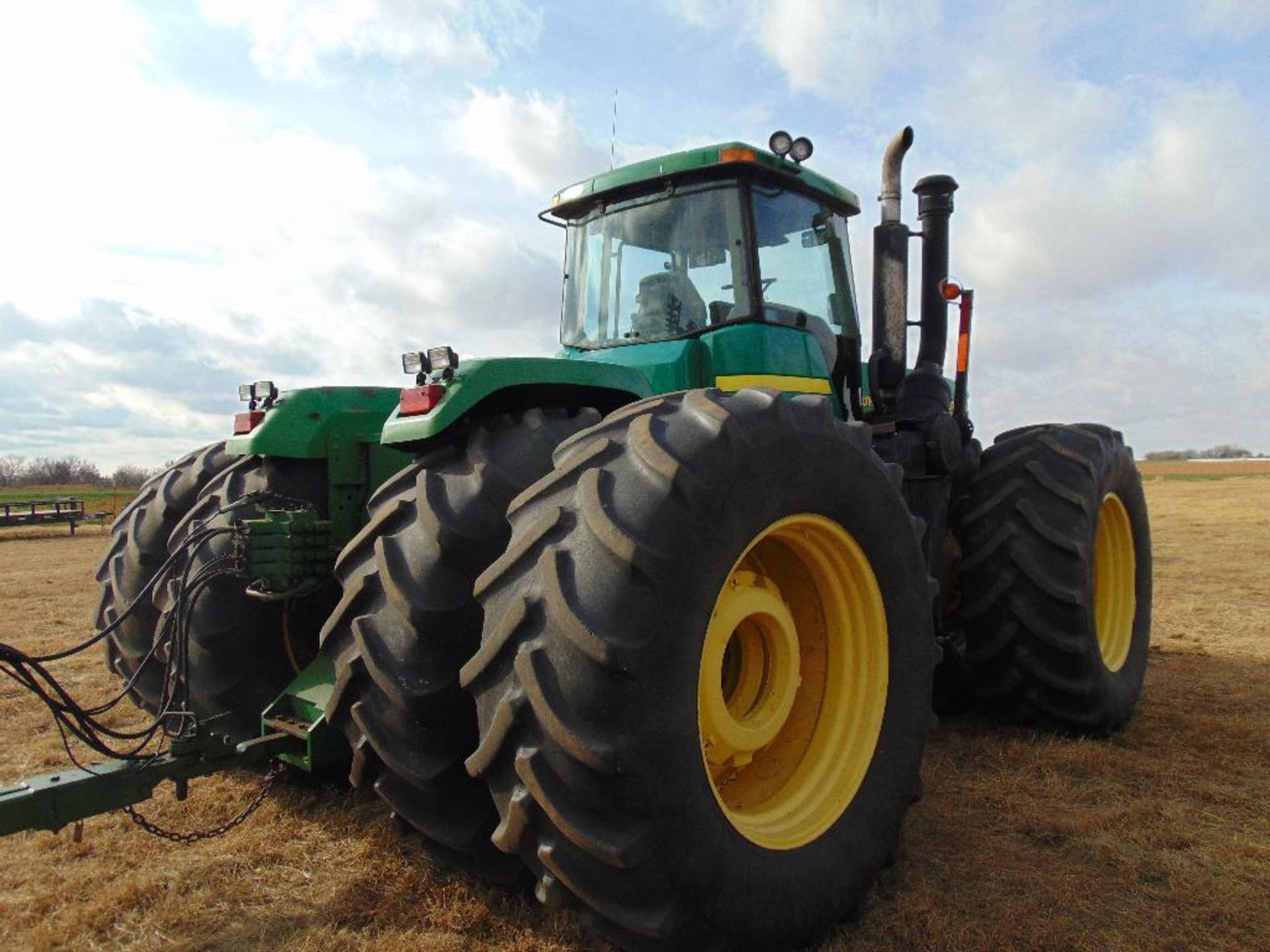 John Deere 9400 4x4 Farm Tractor, s/m p030793, cab, a/c, 4 hyd, duals, hour meter reads 4748 hrs, - Image 7 of 10