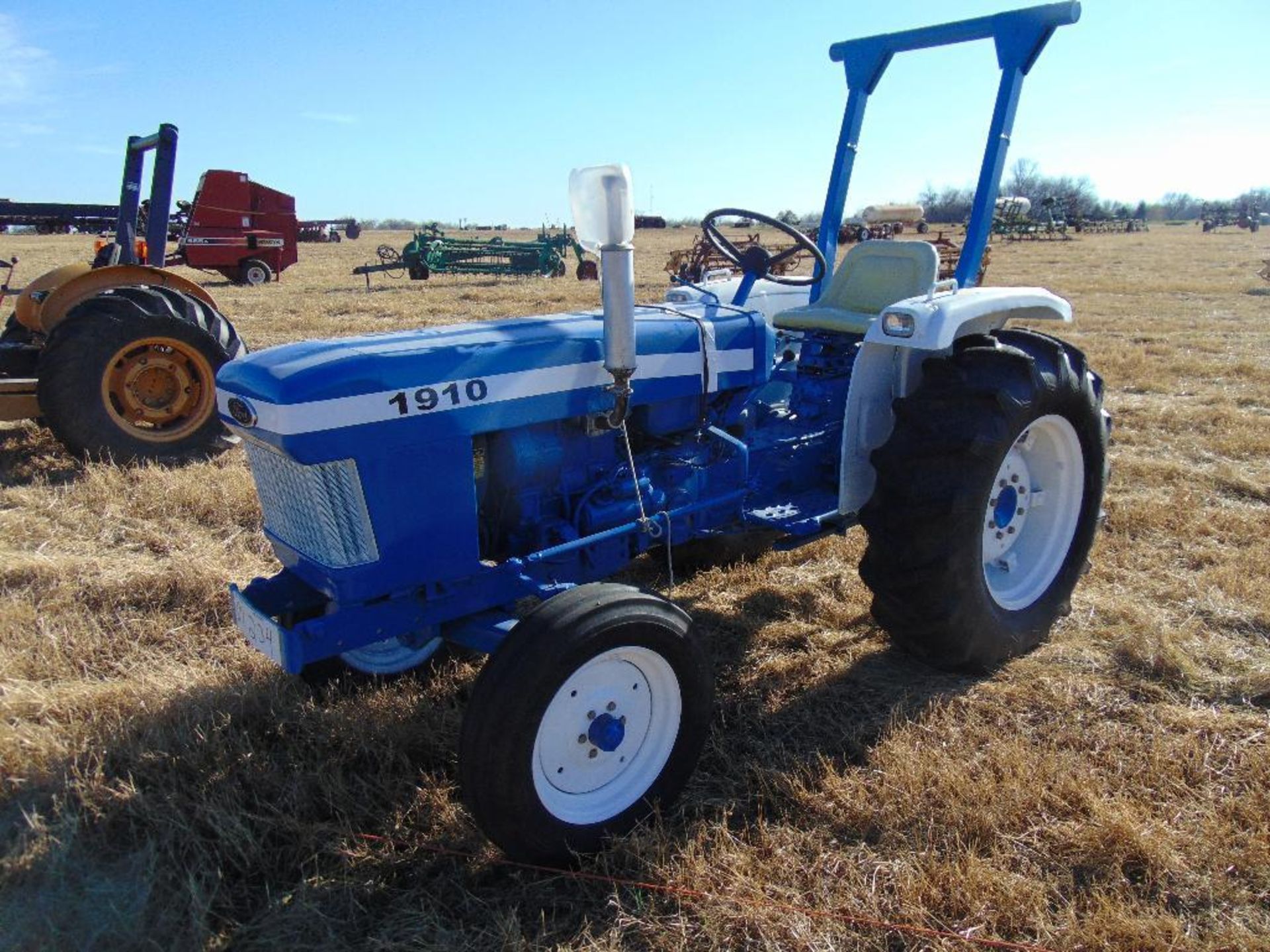 Ford 1910 Farm Tractor, s/n 08585, 3pt , pto