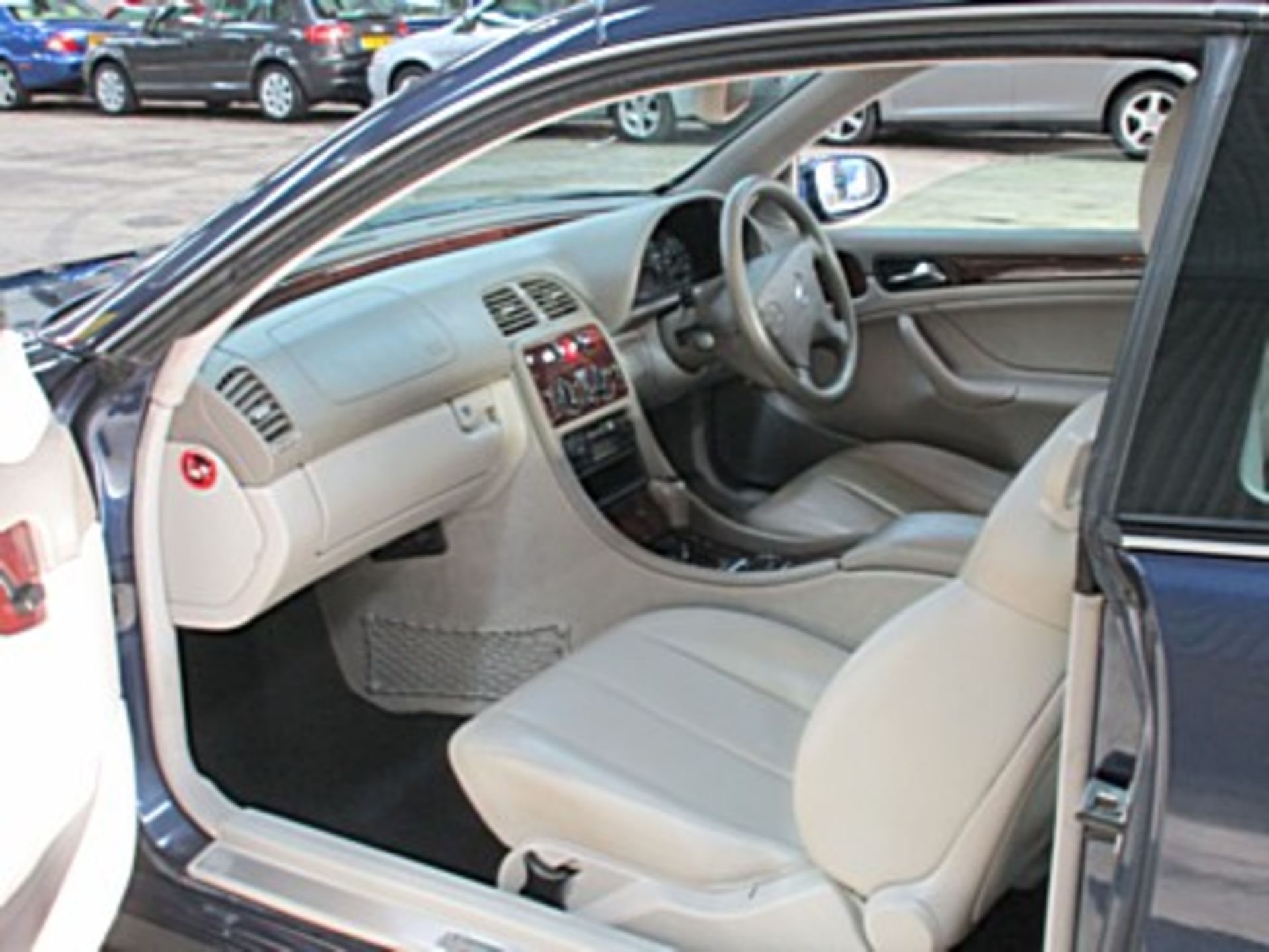 MERCEDES CLK230 - 2295cc - Image 13 of 18