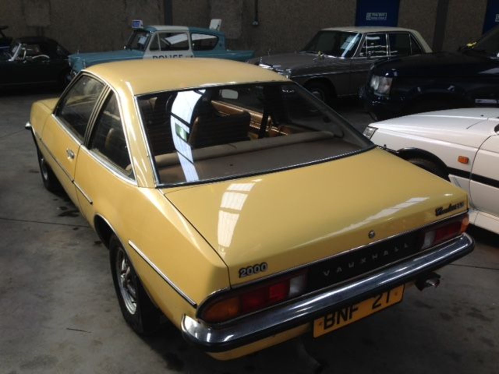 VAUXHALL CAVALIER GLS CPE - 1979cc - Image 4 of 5