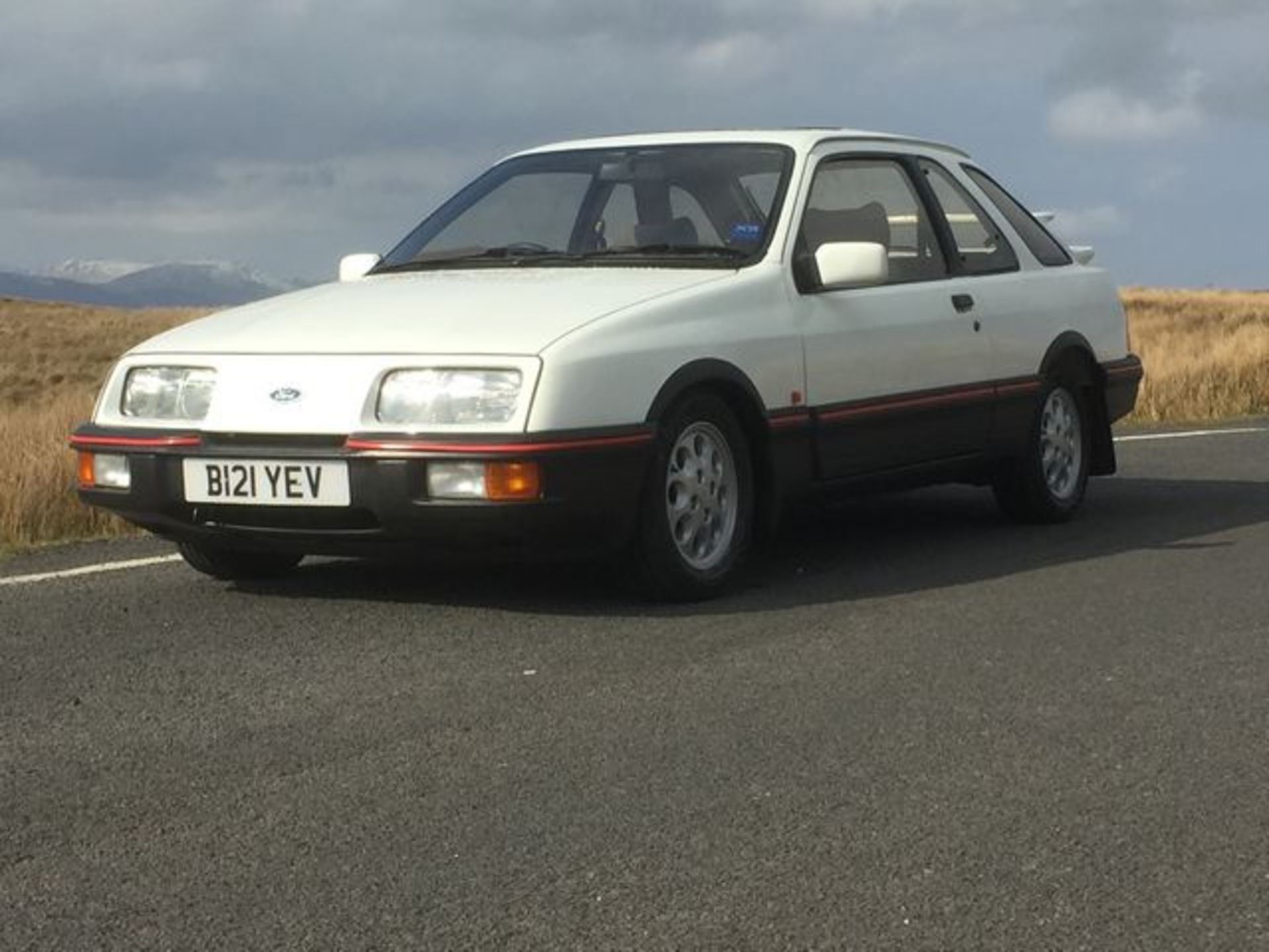 FORD SIERRA XR4 I - 2792cc - Image 7 of 13