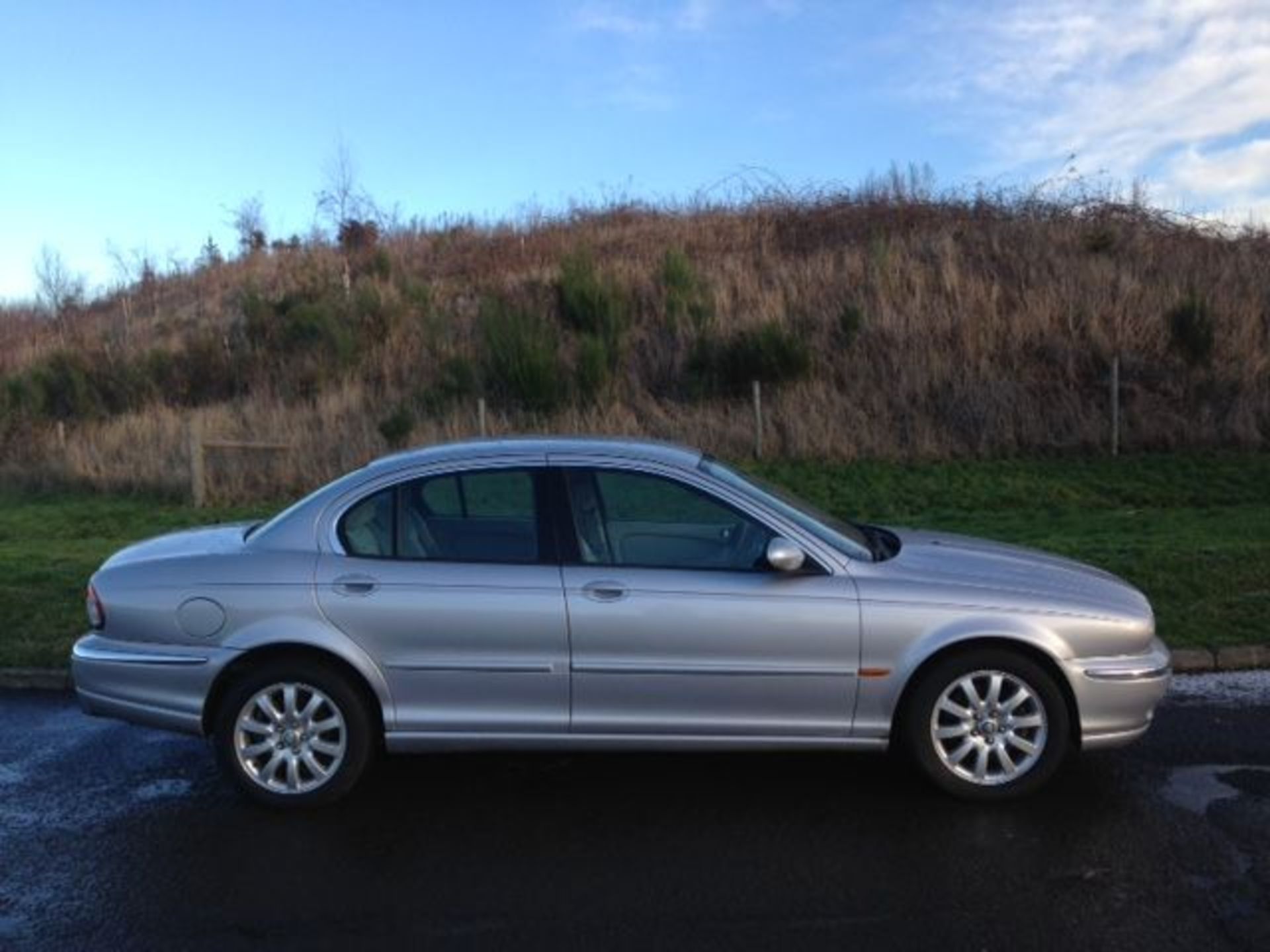 JAGUAR X-TYPE V6 AUTO - 2496cc - Image 3 of 8