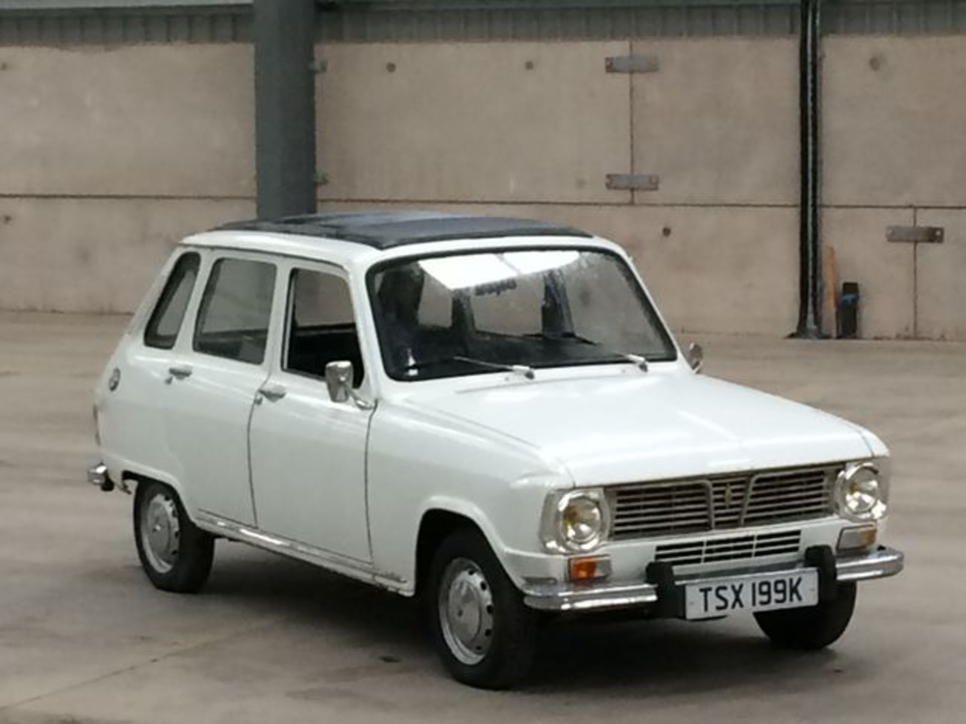 RENAULT 6 TL - 1108cc - Image 8 of 17