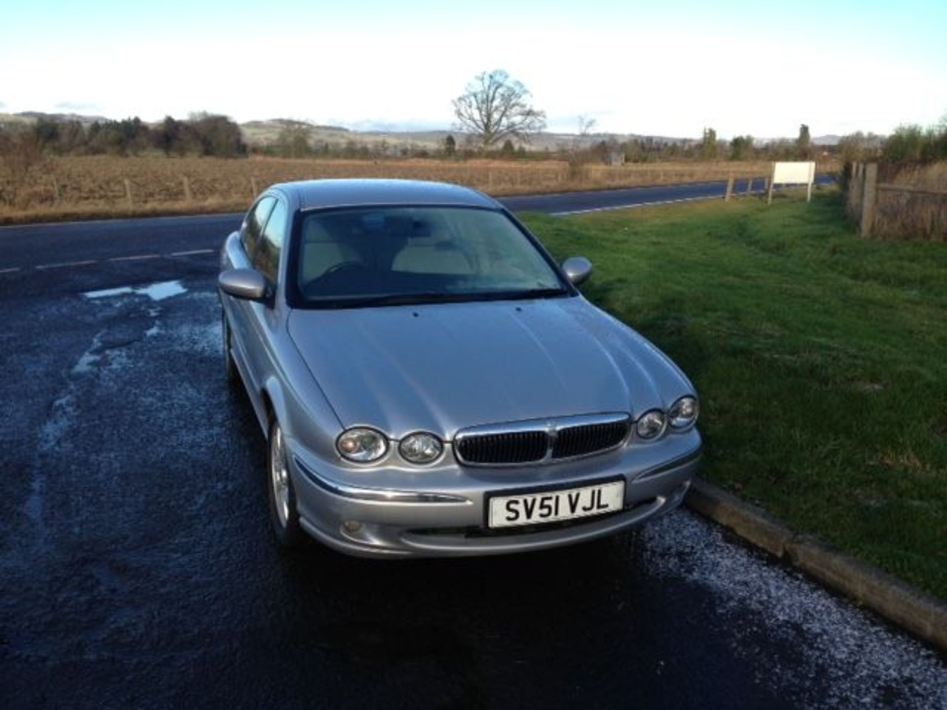 JAGUAR X-TYPE V6 AUTO - 2496cc - Image 2 of 8