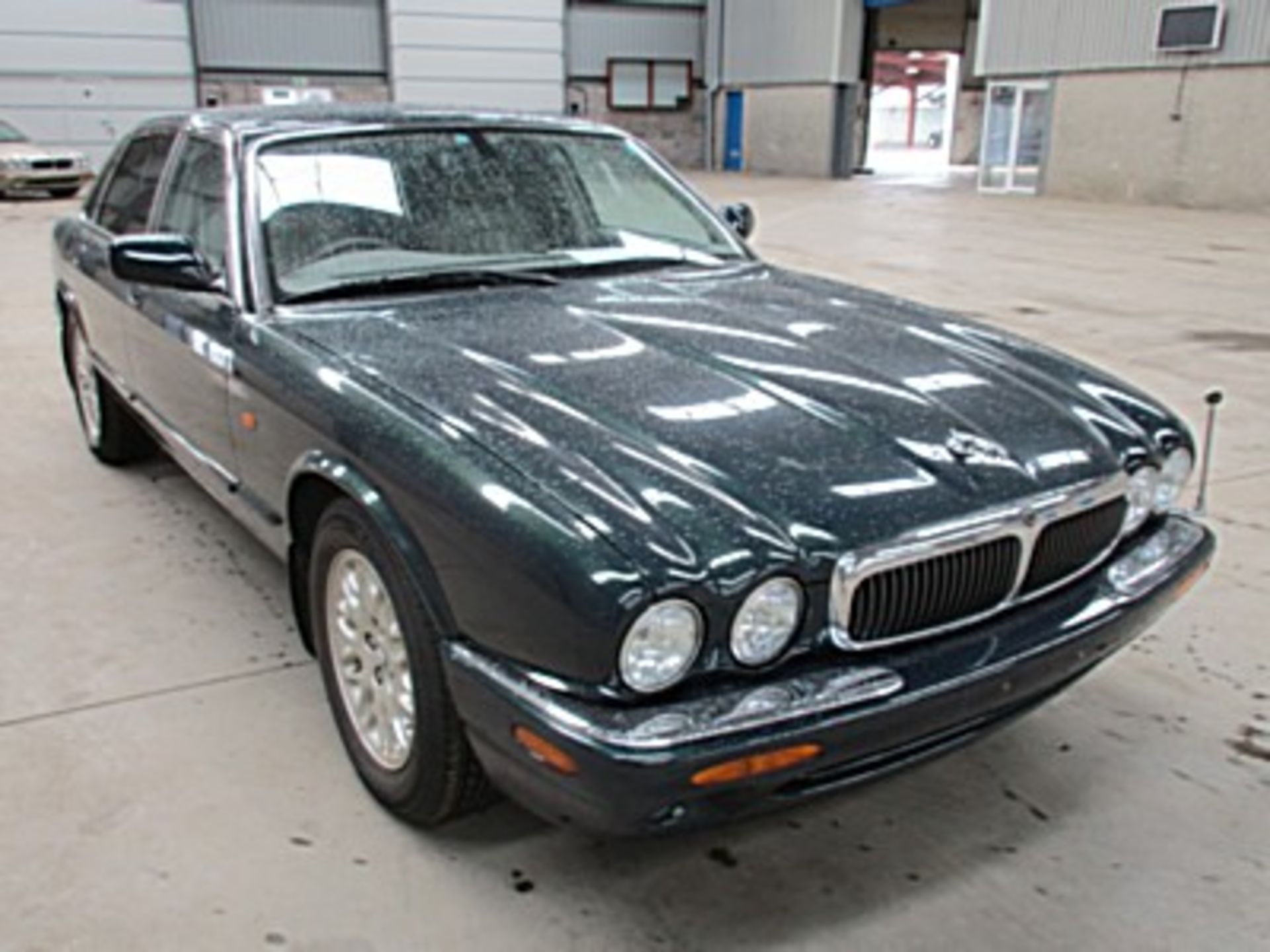 JAGUAR XJ 3.2 EXECUTIVE AUTO - 3200cc