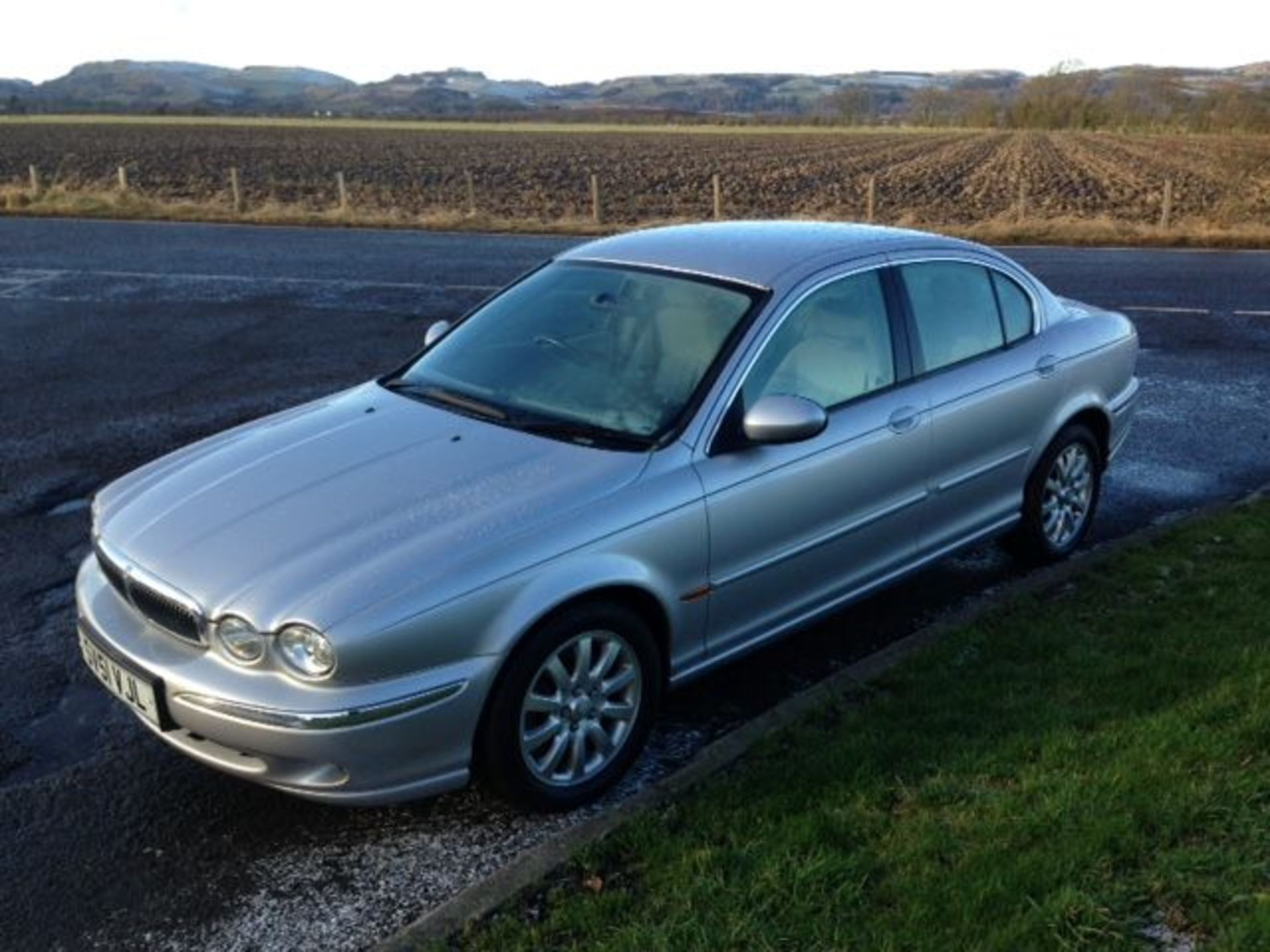 JAGUAR X-TYPE V6 AUTO - 2496cc - Image 6 of 8