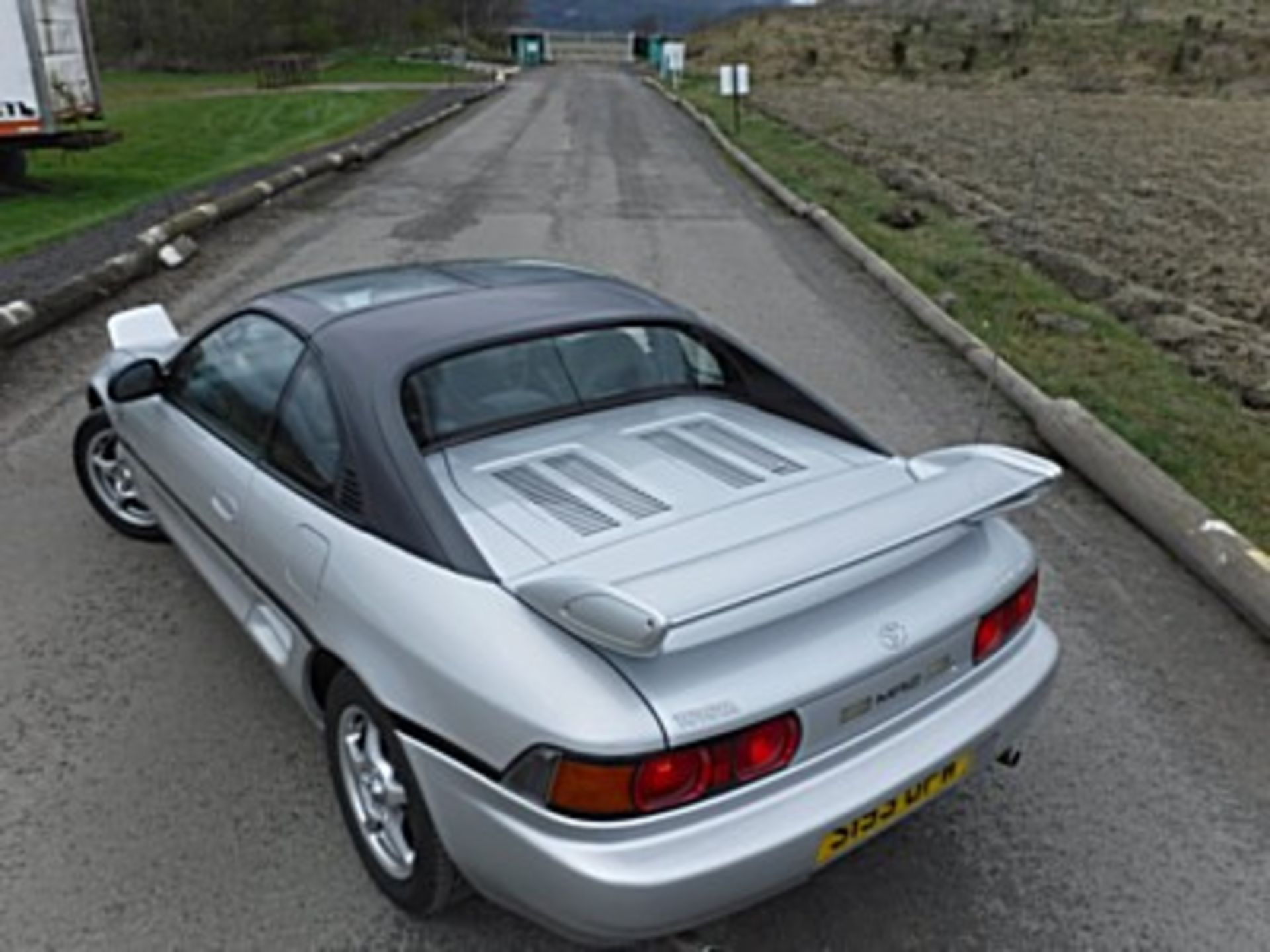 TOYOTA MR2 GT 16V - 1998cc - Image 14 of 25