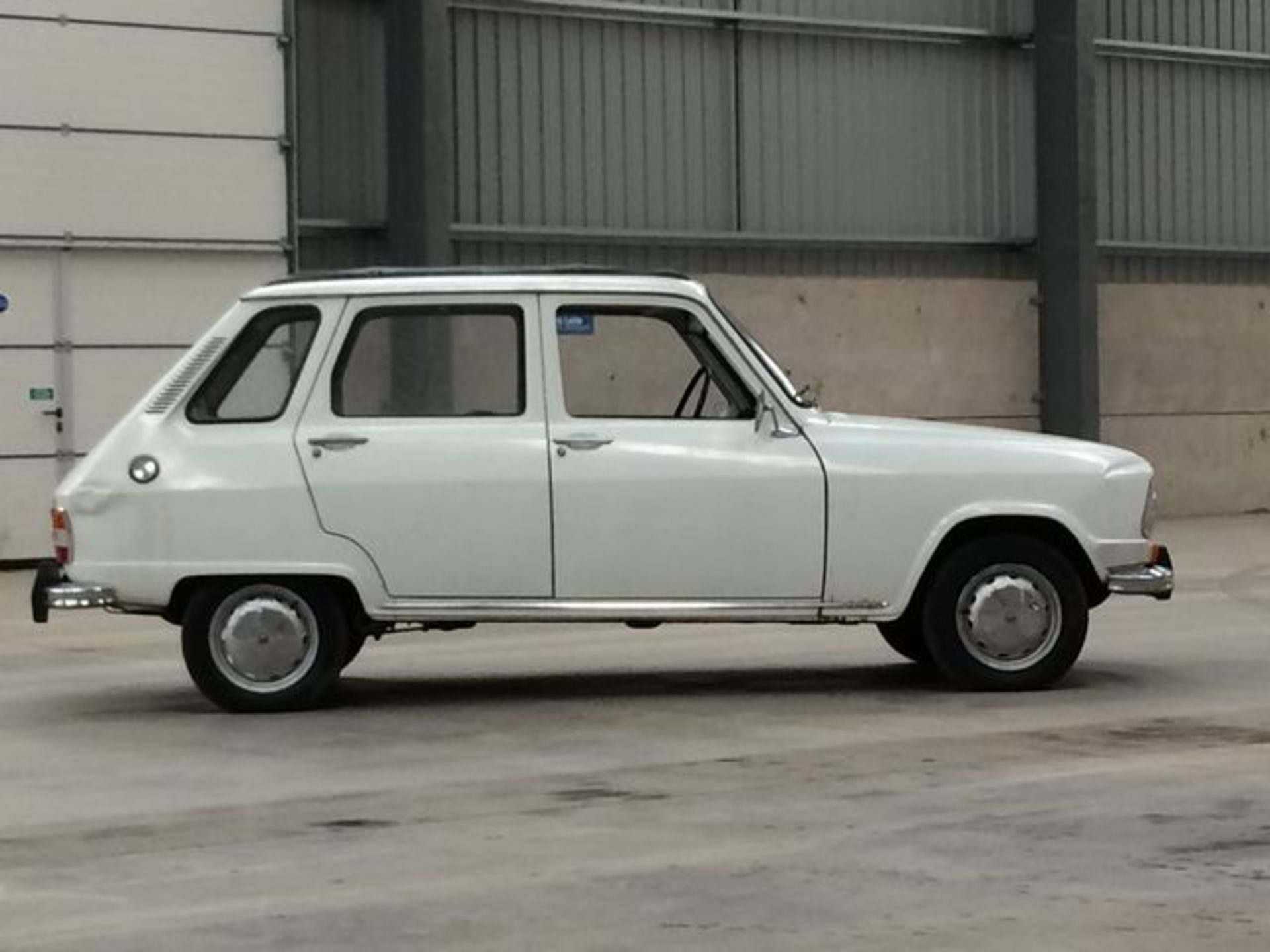 RENAULT 6 TL - 1108cc - Image 3 of 17