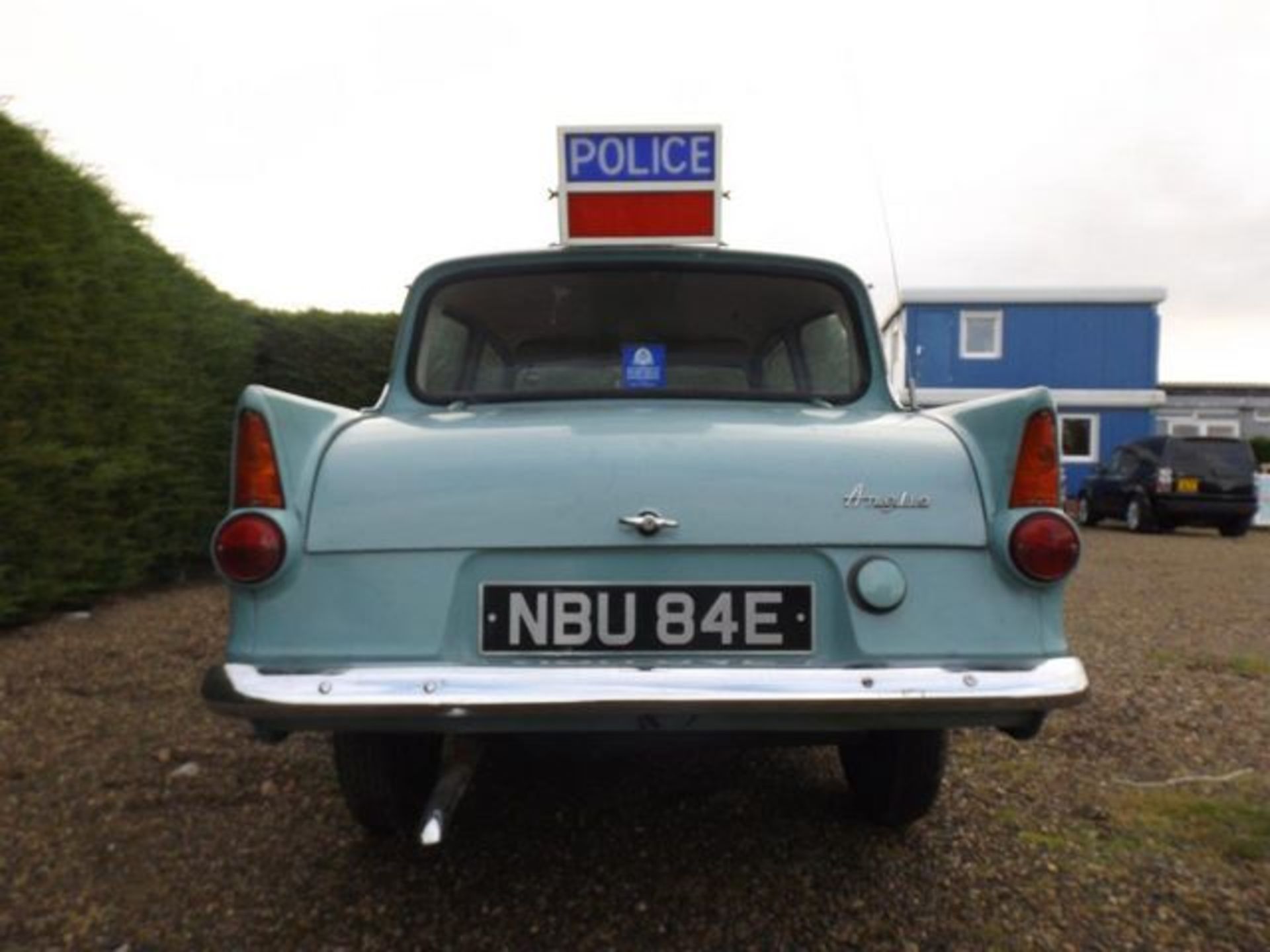 FORD ANGLIA DELUXE - Image 6 of 19