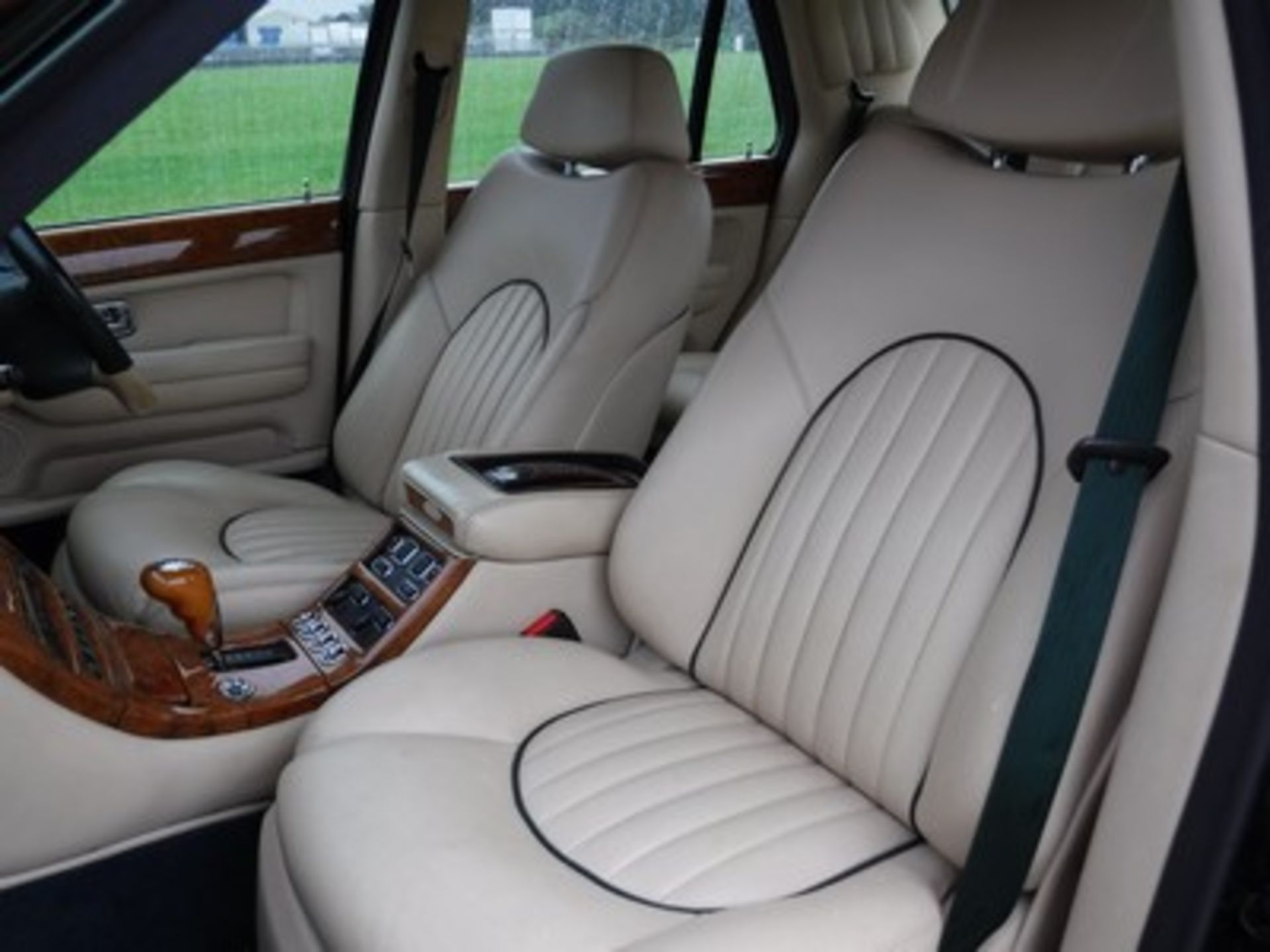 BENTLEY ARNAGE AUTO - 4398cc - Image 6 of 20