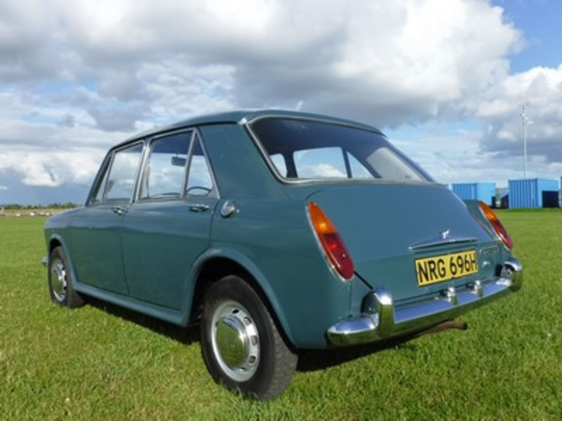 AUSTIN 1100 - 1098cc - Image 8 of 15