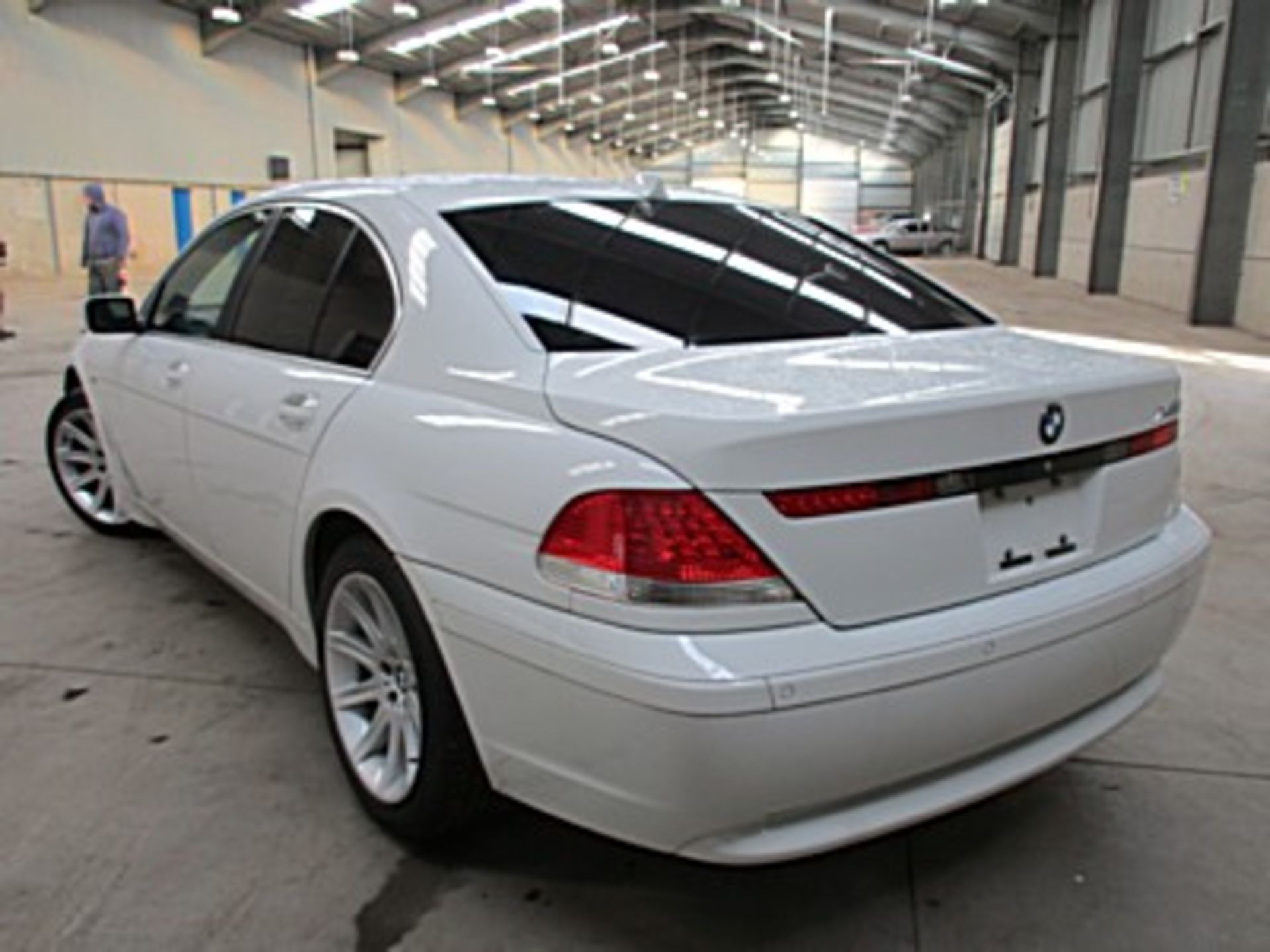 BMW 745i AUTO - 4400cc - Image 6 of 12